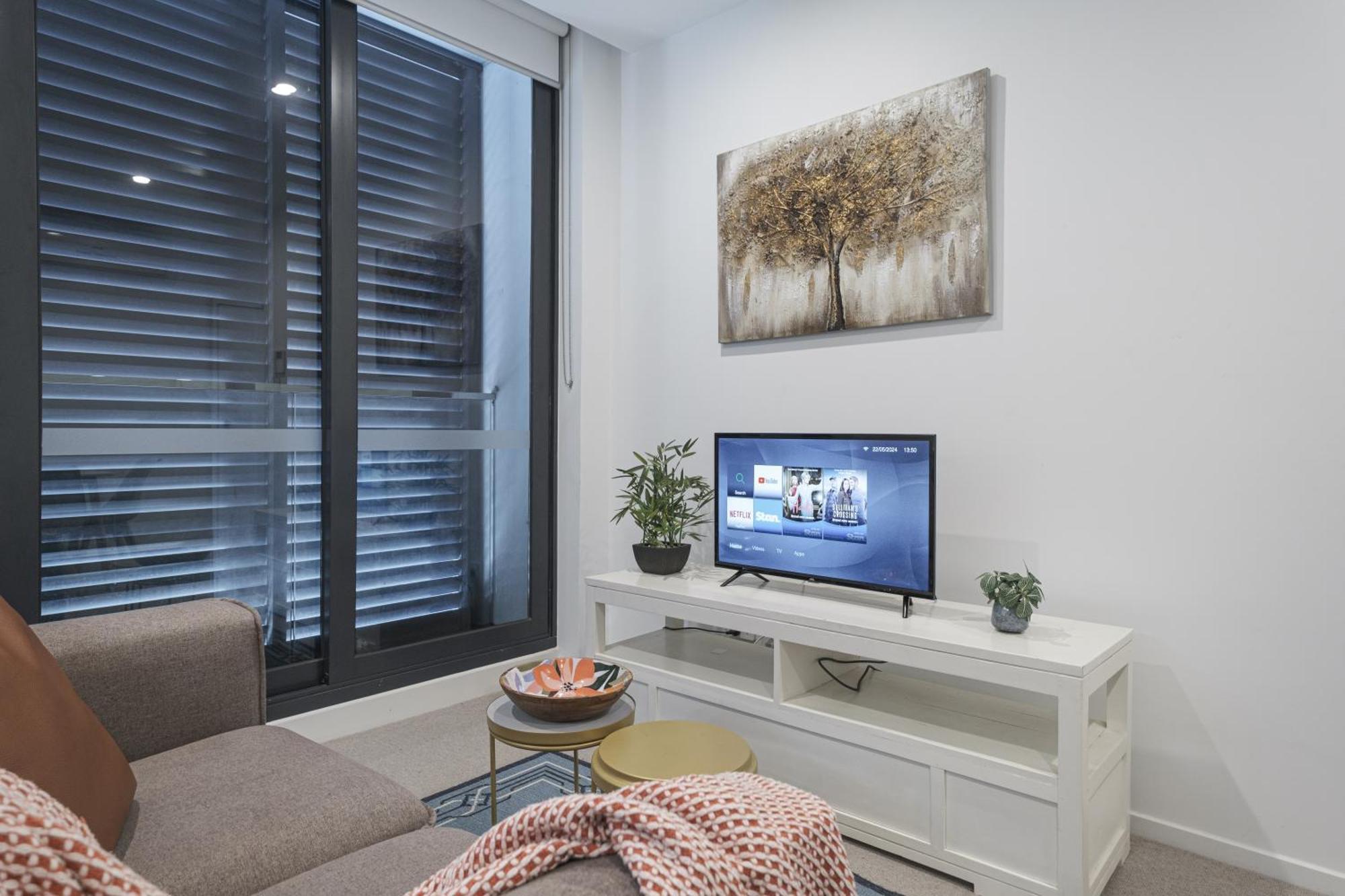 Apartment Exquisite And Warm 1br Nest In Footscray Pool Gym Melbourne