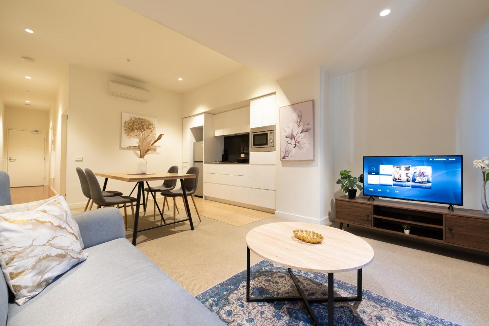 View 2br At William St Pool Gym Balcony Apartment Melbourne