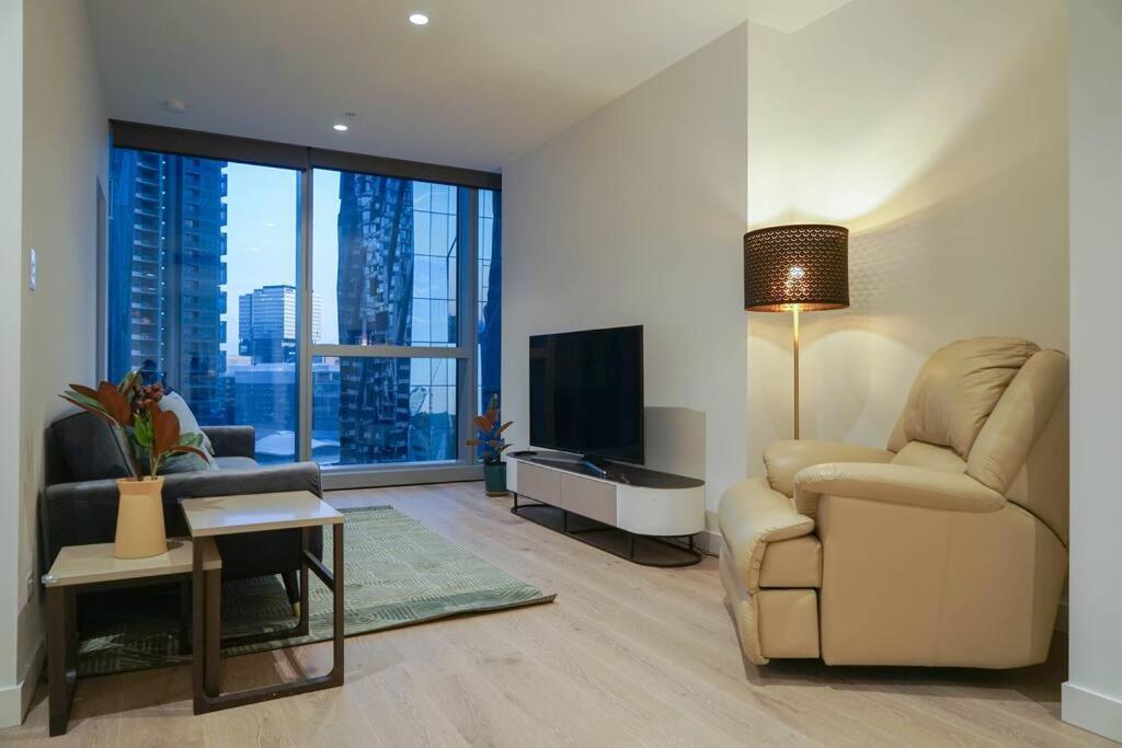 Brand New 1br Apt With Unbeatable Location * Melbourne