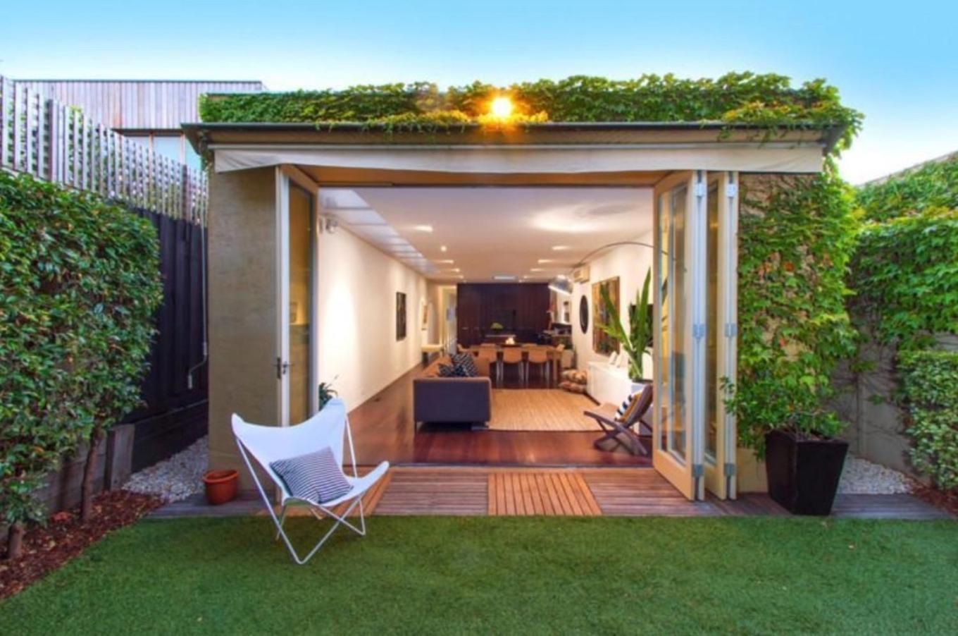 St Kilda Style - Stunning 3 Bedroom House Holiday home Melbourne