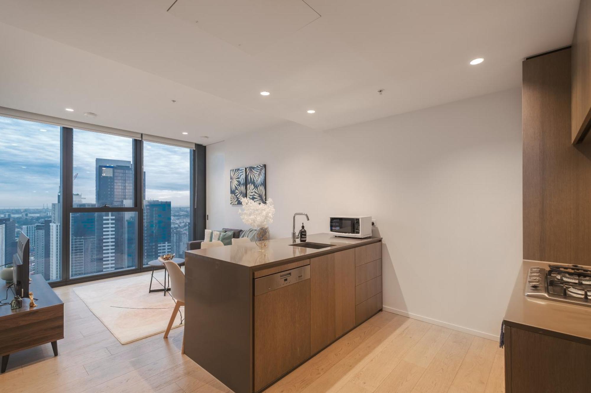 High Rise View 2br Southbank Apartment Melbourne