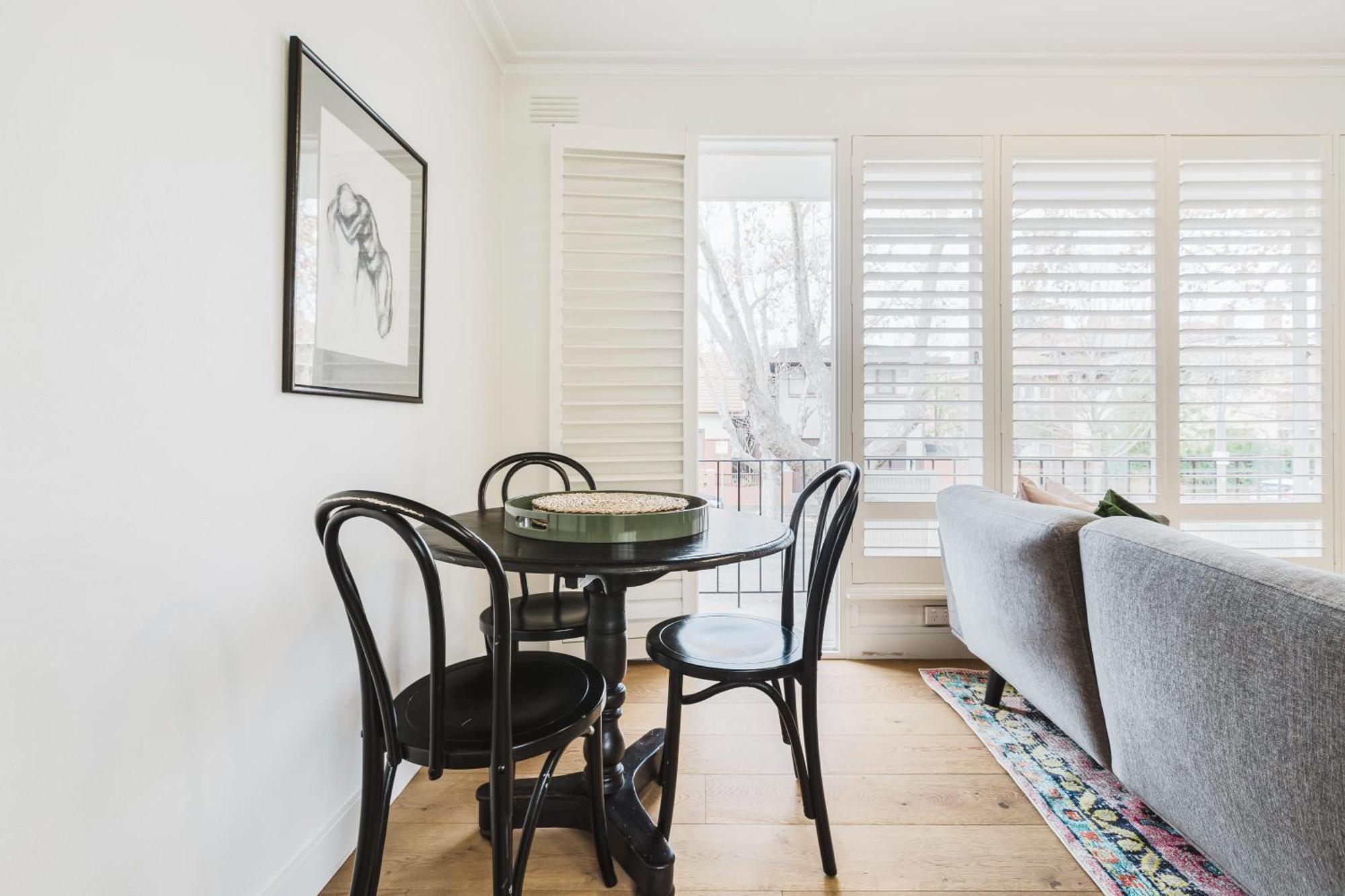 Vaquay Sonnet In South Yarra