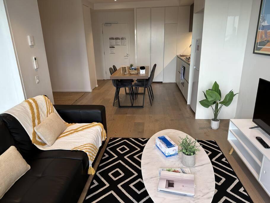 Wyndel One Bedroom Col89606s Apartment *