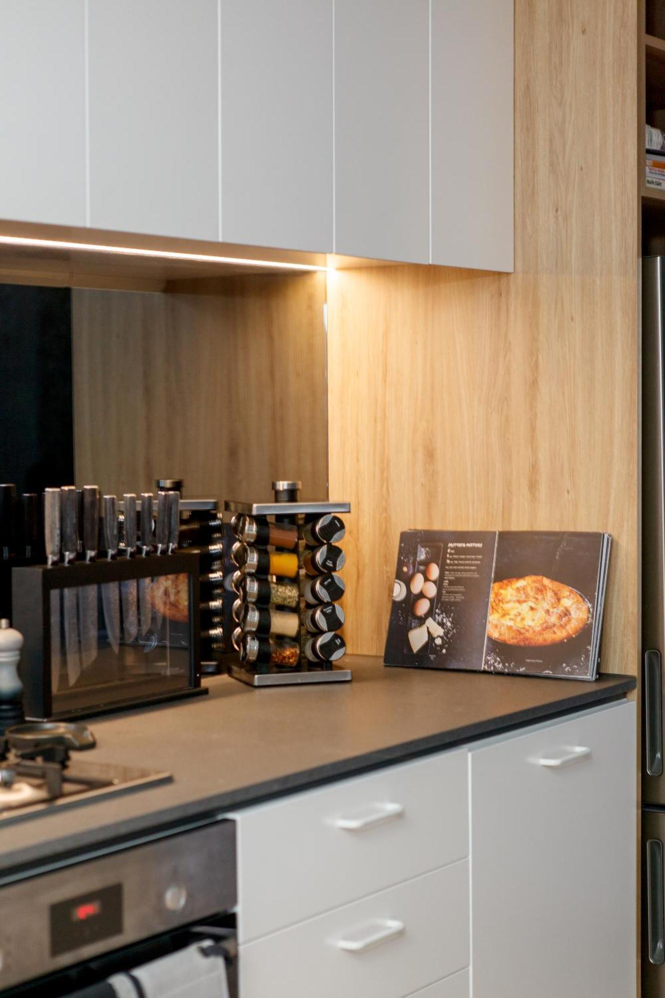 Apartment Large Prahran Retreat