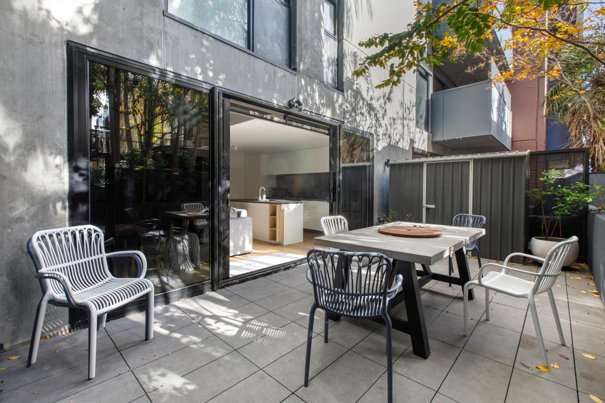 Apartment Large Prahran Retreat