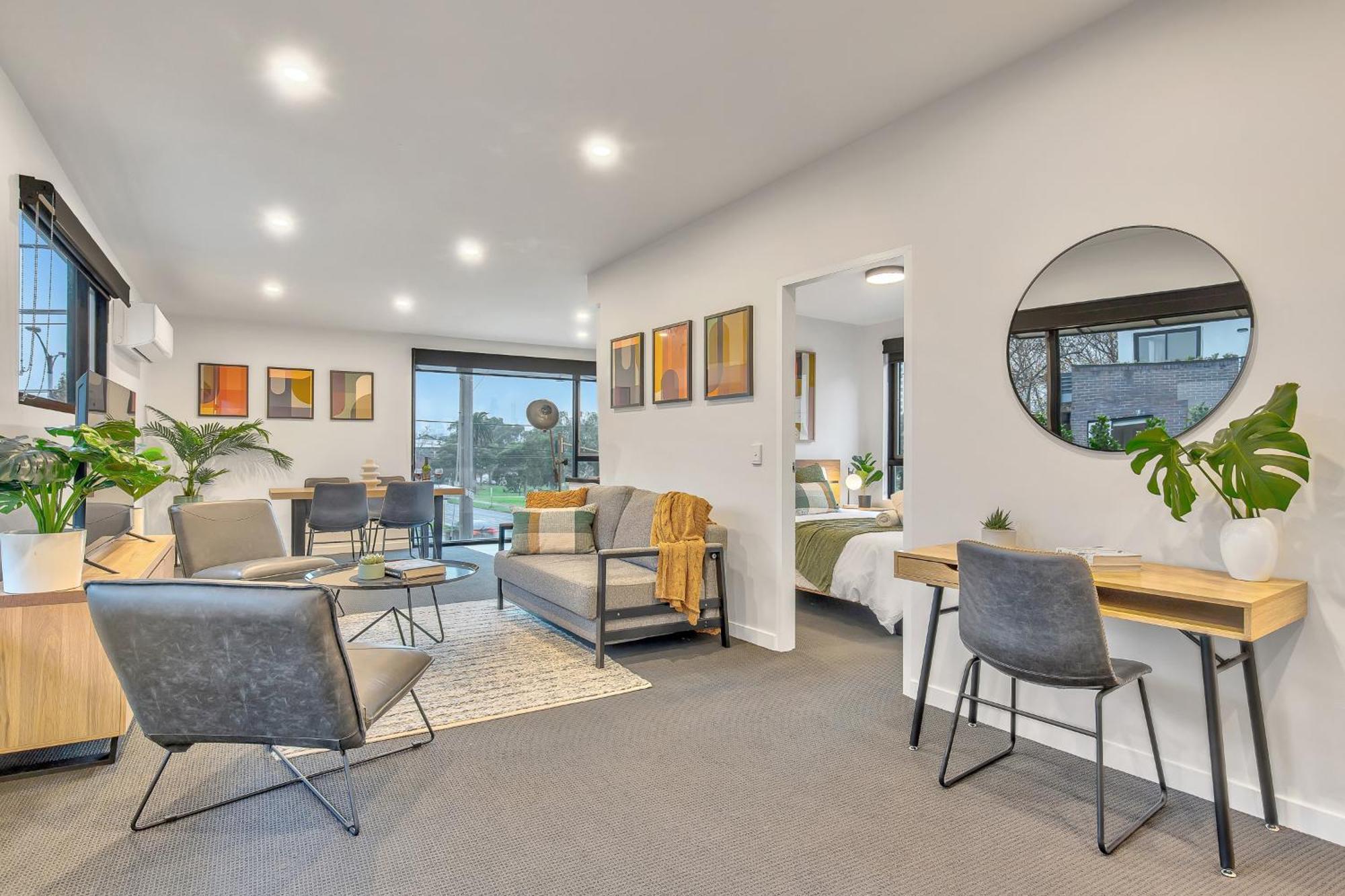 Alameda St Kilda By Ready Set Apartment