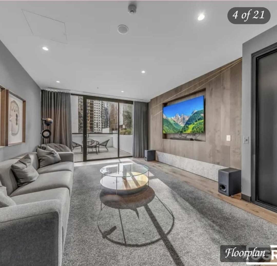 Kardeep Abode Apartment Melbourne