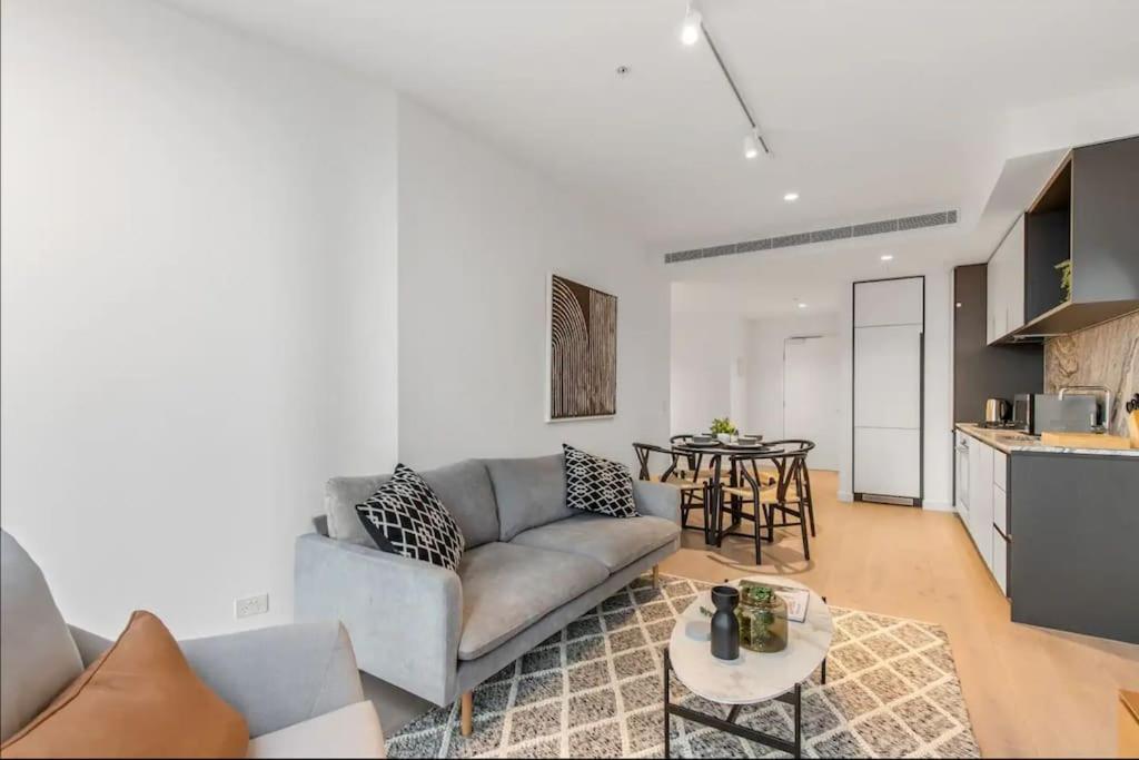 Prestigious Lv56 1br Cbd At West Side Place #wsp56b Apartment