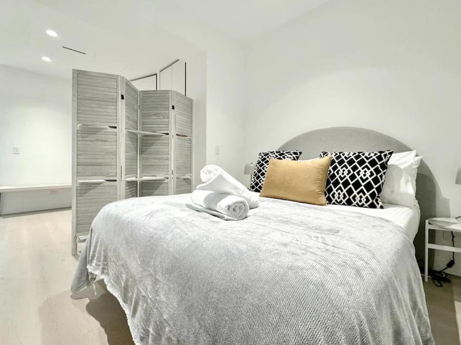 Apartment Prestigious Lv56 1br Cbd At West Side Place #wsp56b Melbourne