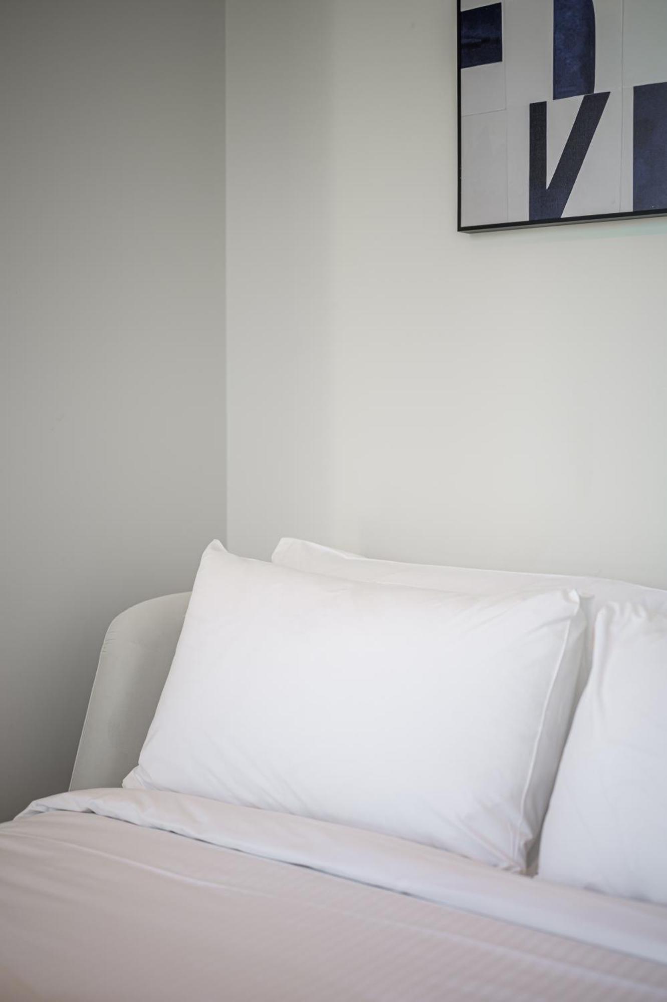 Apartment Elevated Lifestyle In Melb Landmark- Spacious 2b2b