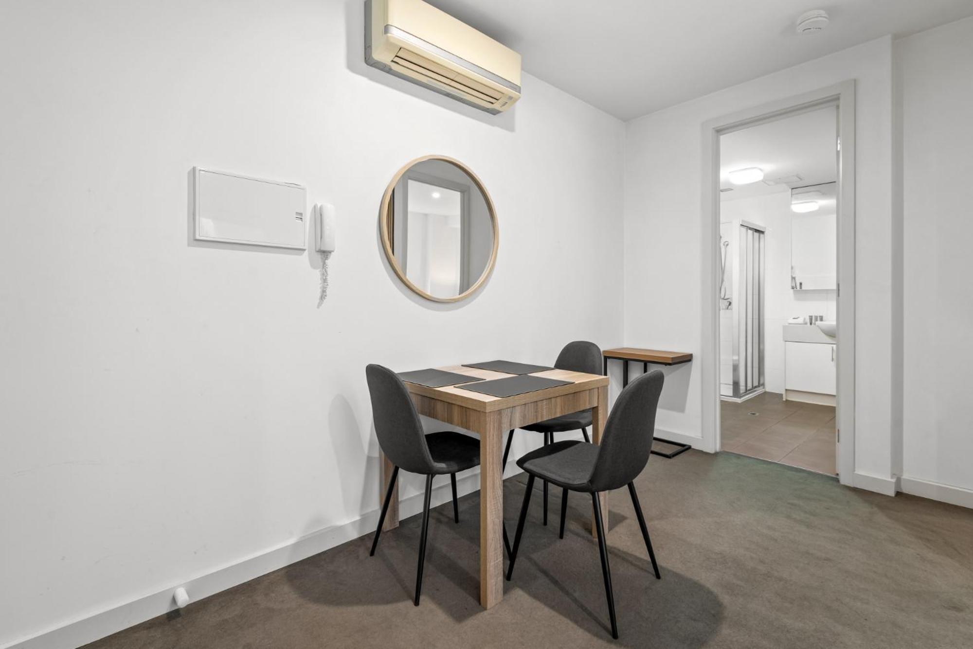 Apartment Cosy 1-bed With Balcony In Trendy St Kilda *