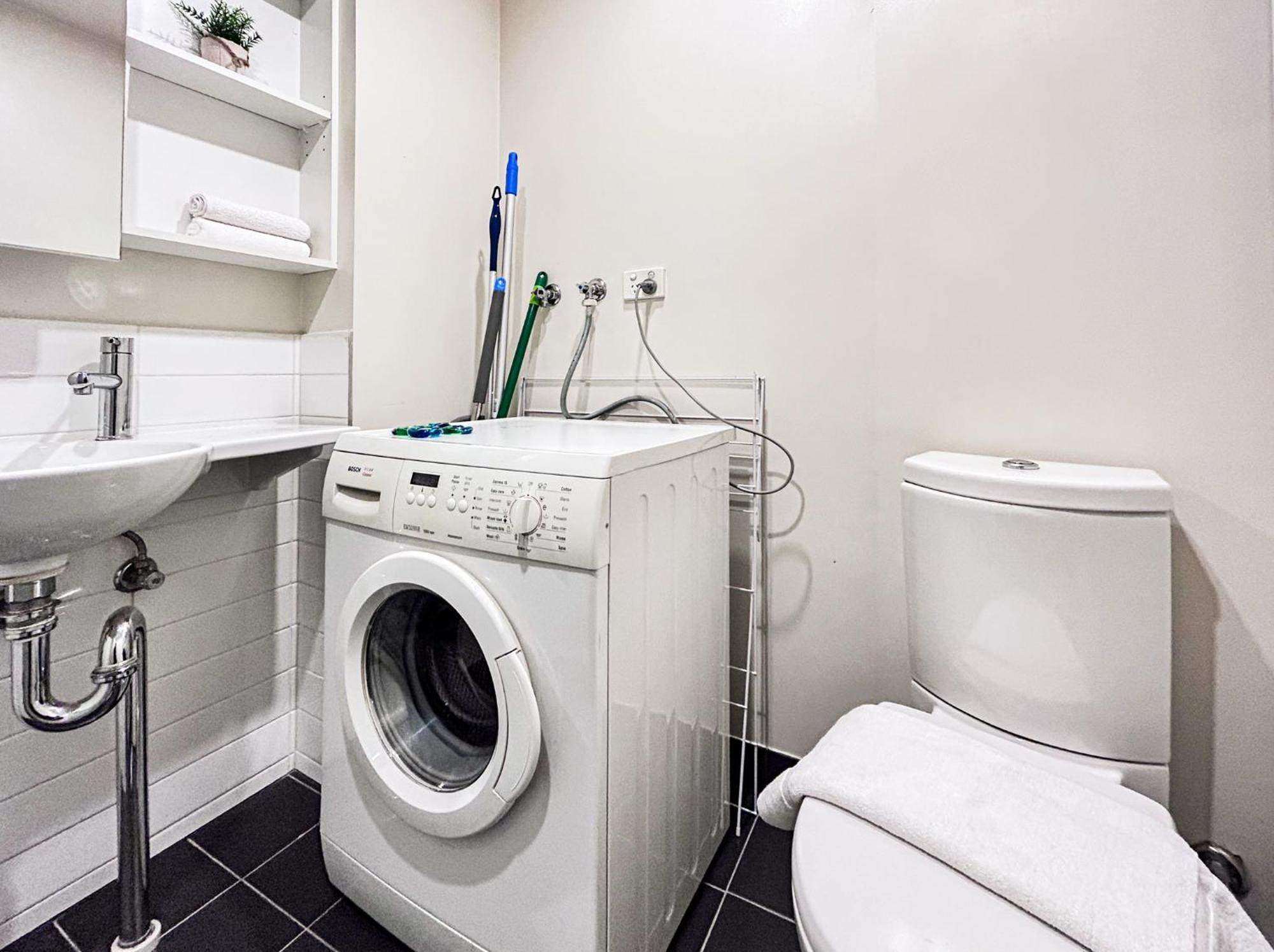 Extremely Convenient 1br1ba Nest In Cbd Apartment Melbourne