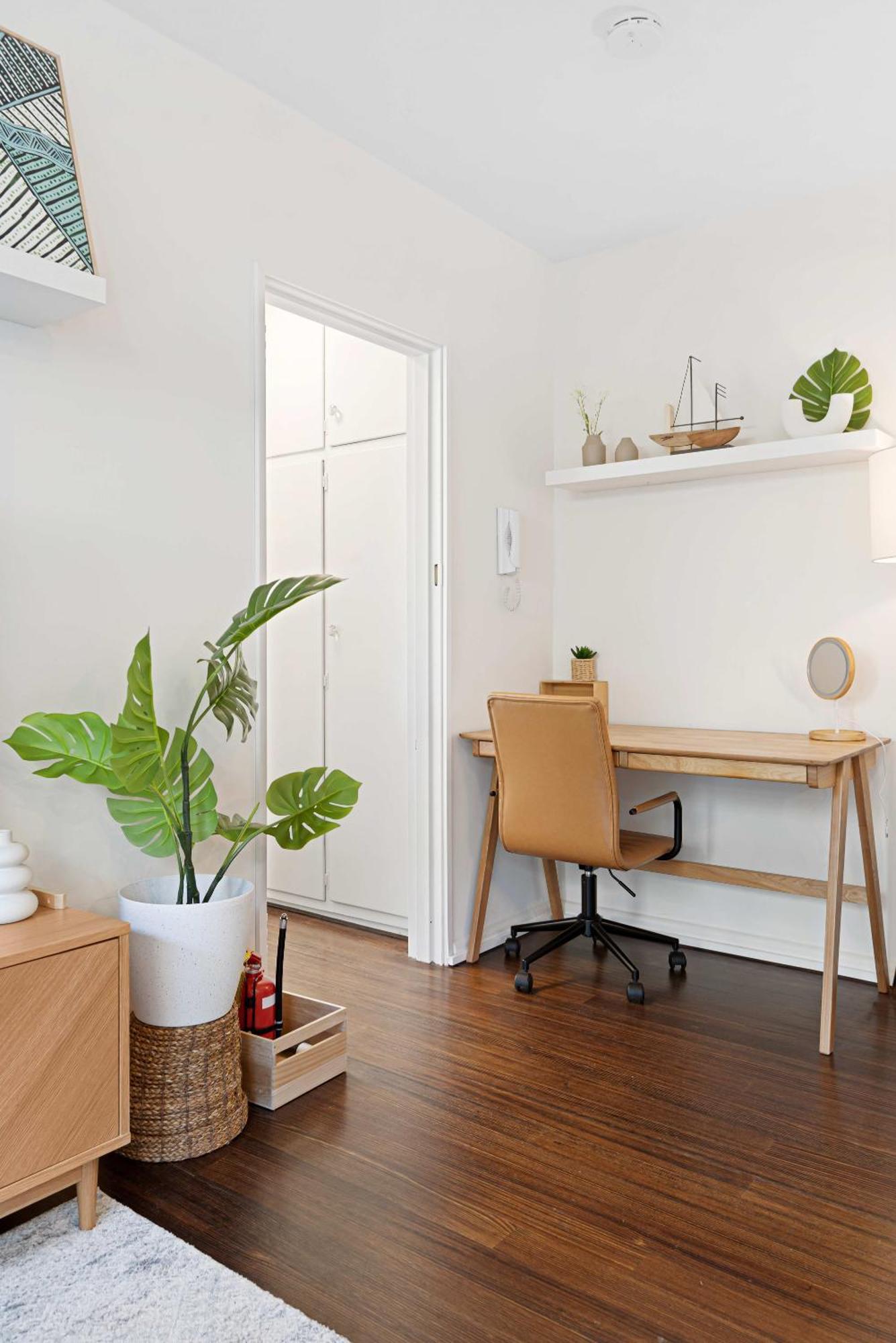 Contemporary 1-bed Unit Near Chapel St
