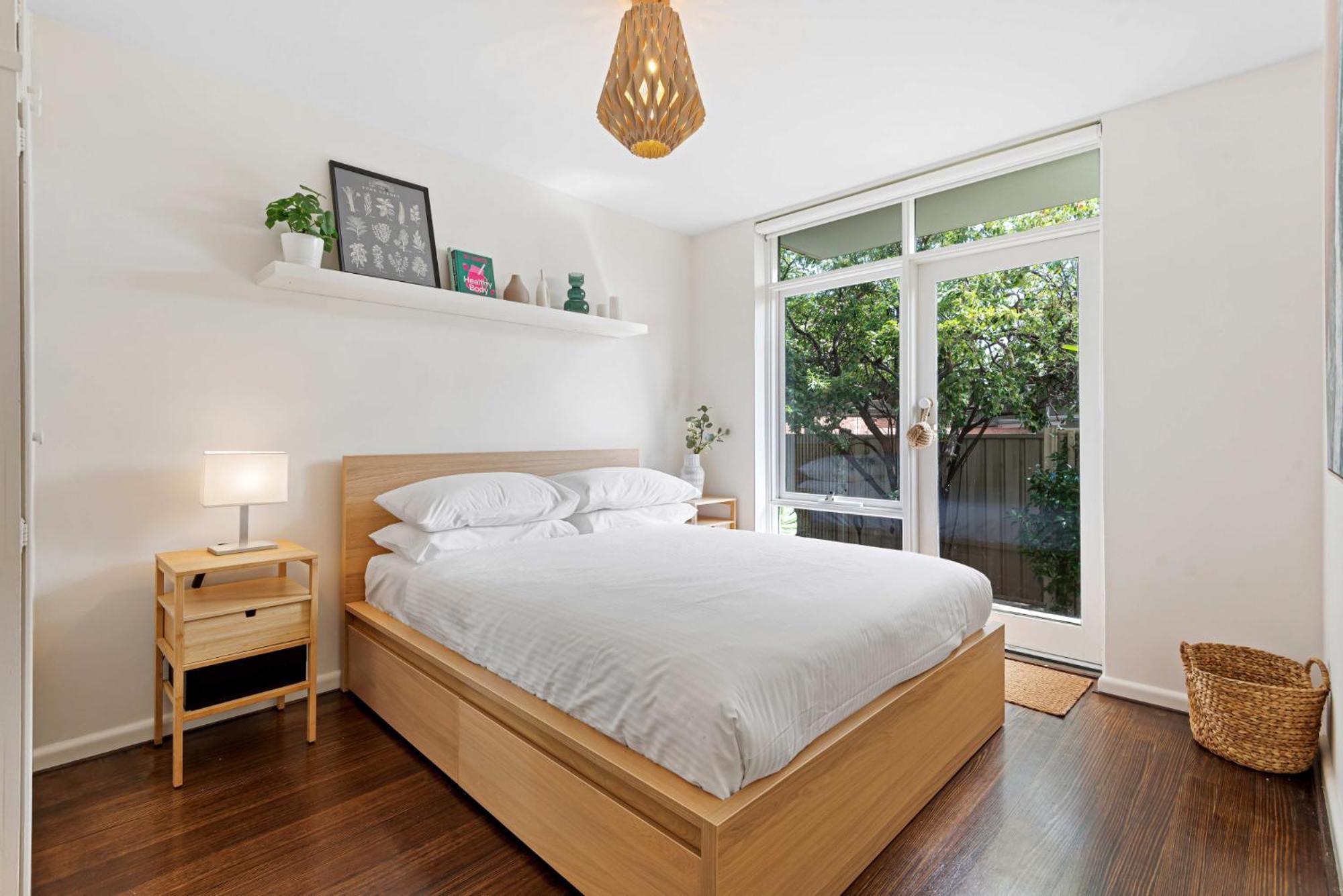 Contemporary 1-bed Unit Near Chapel St Apartment