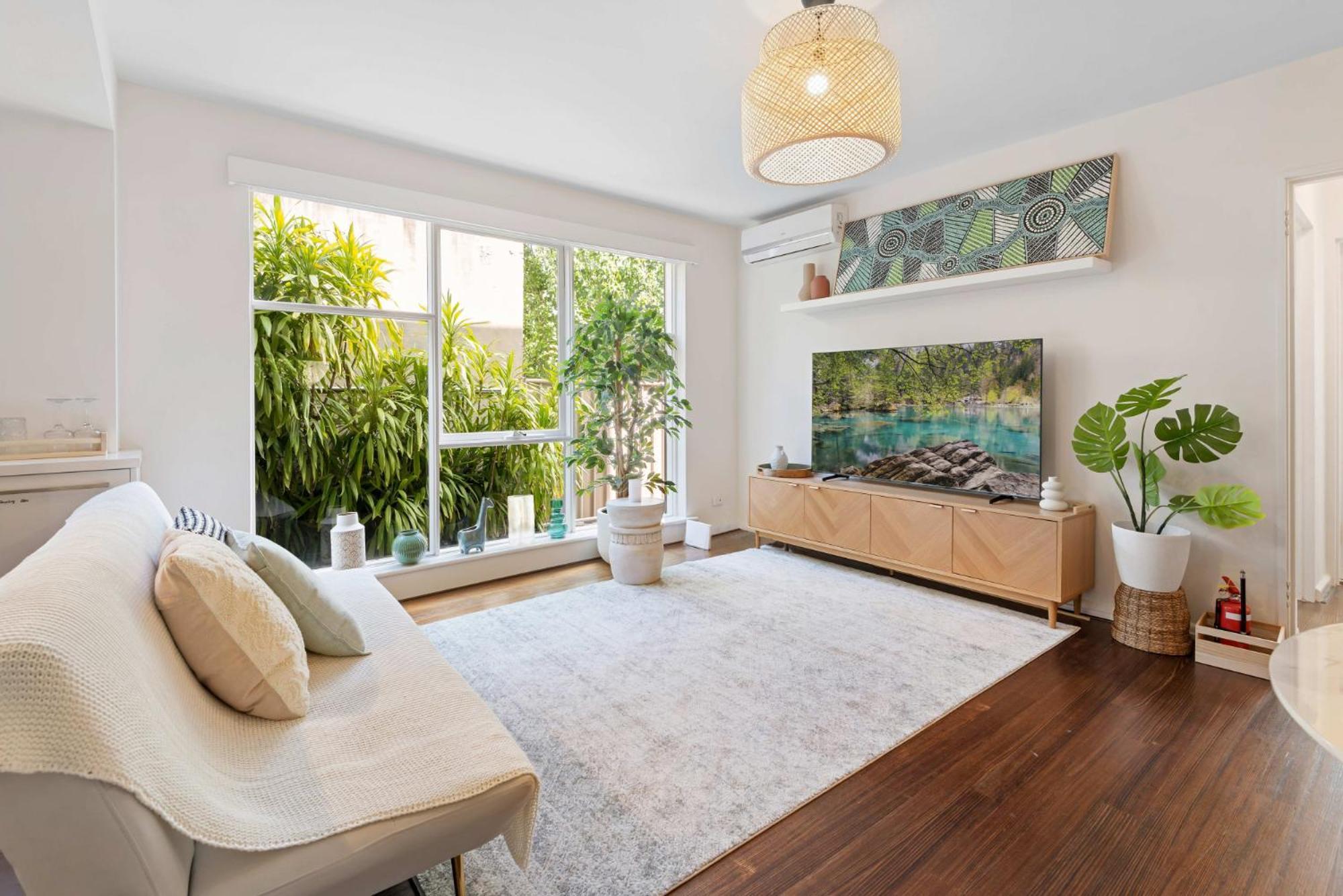Apartment Contemporary 1-bed Unit Near Chapel St