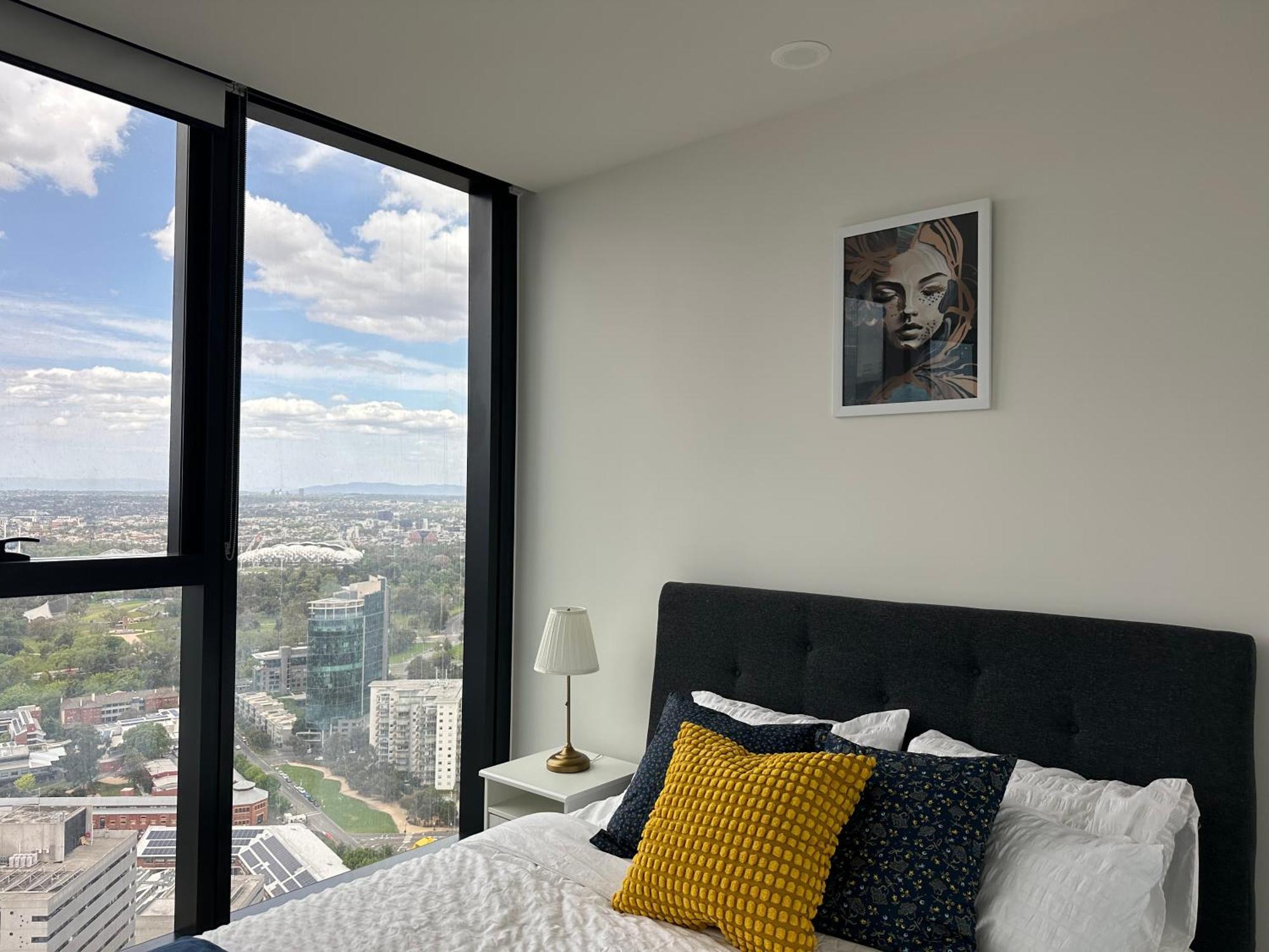 Apartment Skyline Serenity Retreat