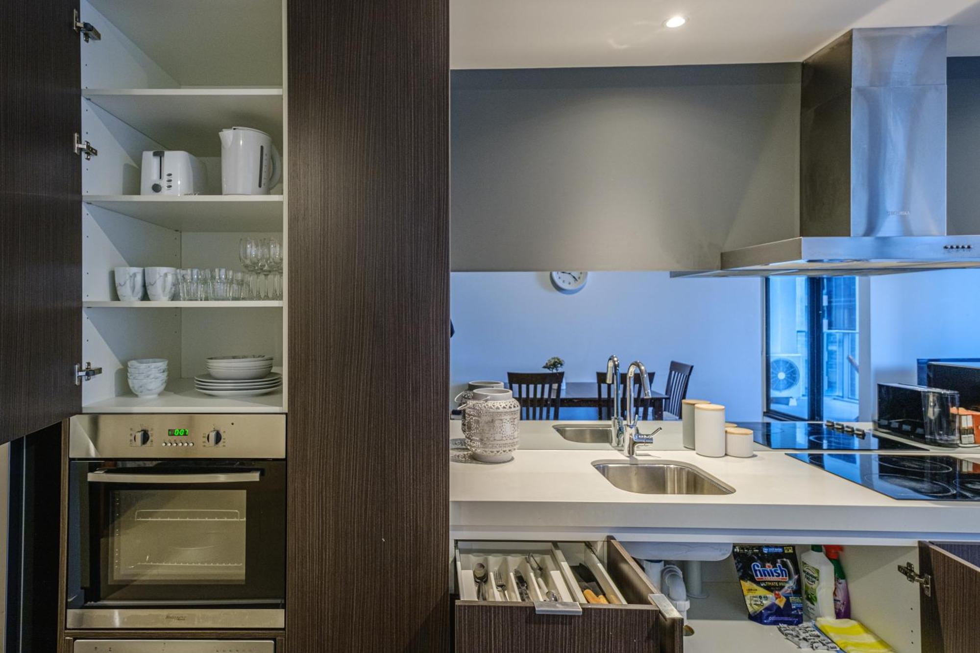 Apartment Dream 2br1ba Melbournepoolgym Melbourne