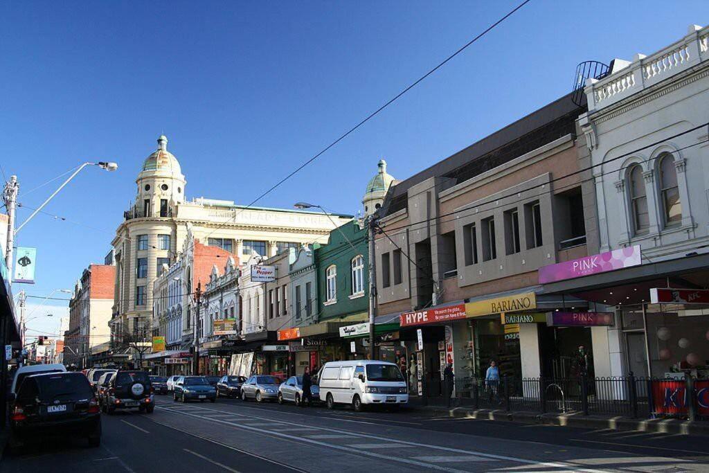 Meander On Malvern Melbourne