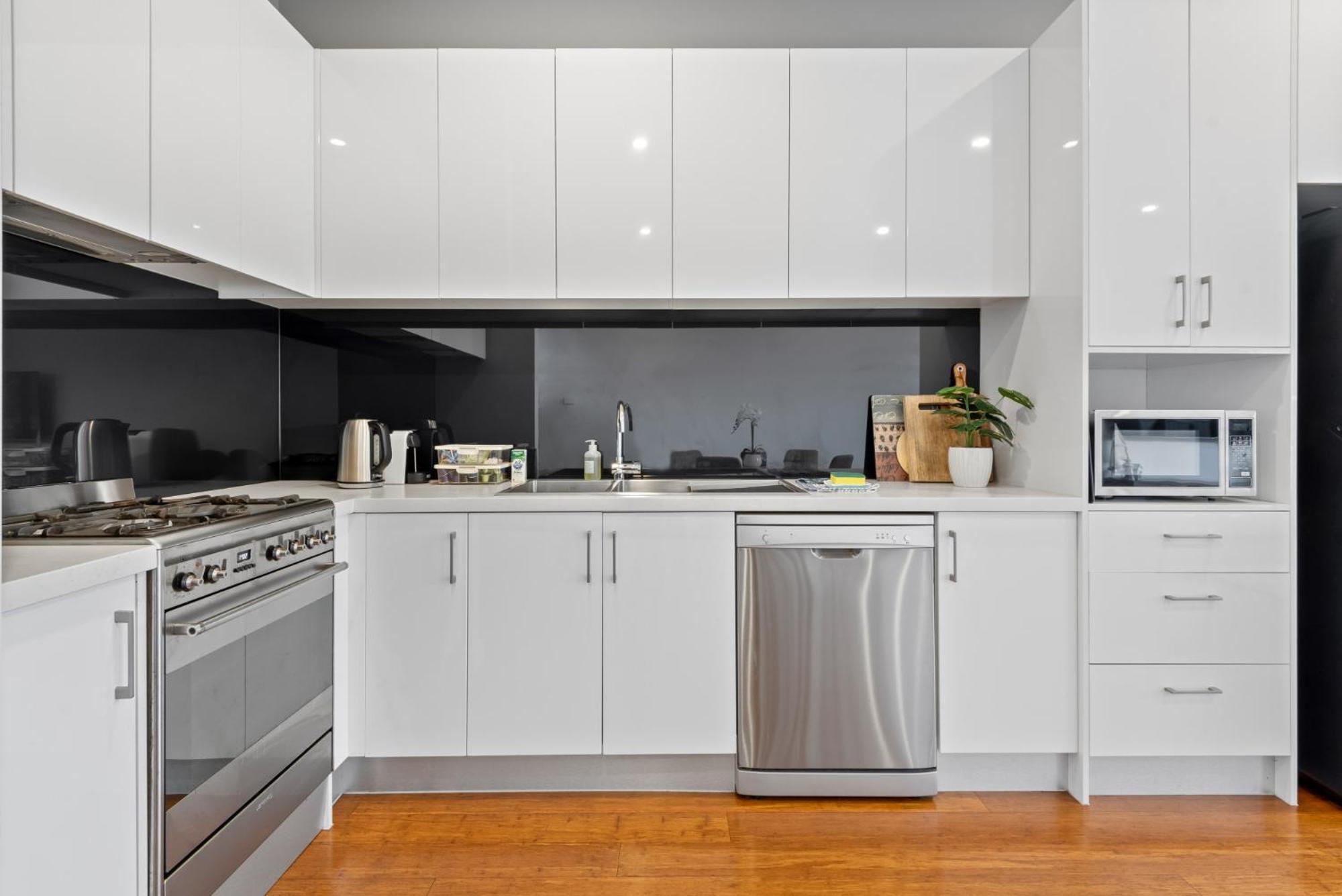 Modern 2-bed In Brunswick With Courtyard *