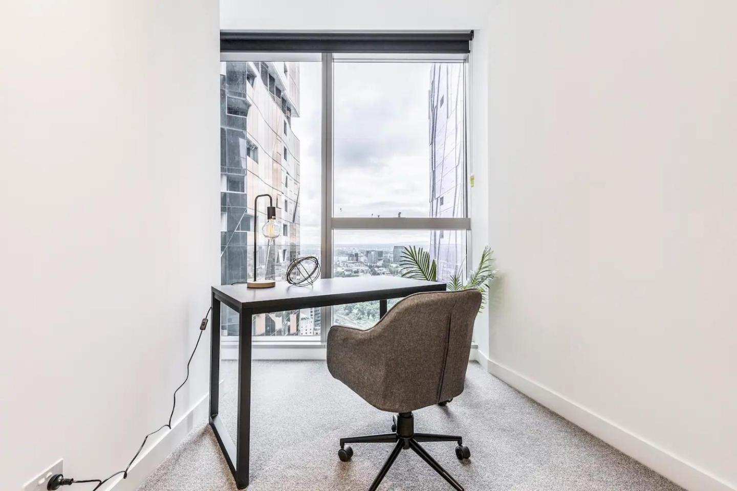Apartment Earthy Retreat In Melb's Shopping Hub With Views Melbourne