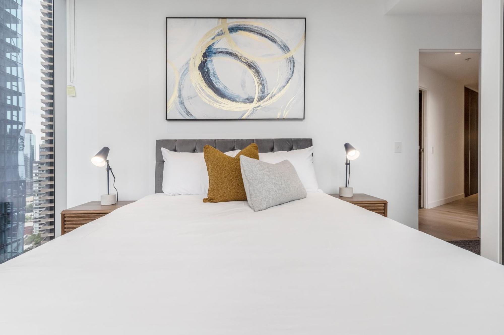 Contemporary Cbd Living From Level 23 At West Side Melbourne