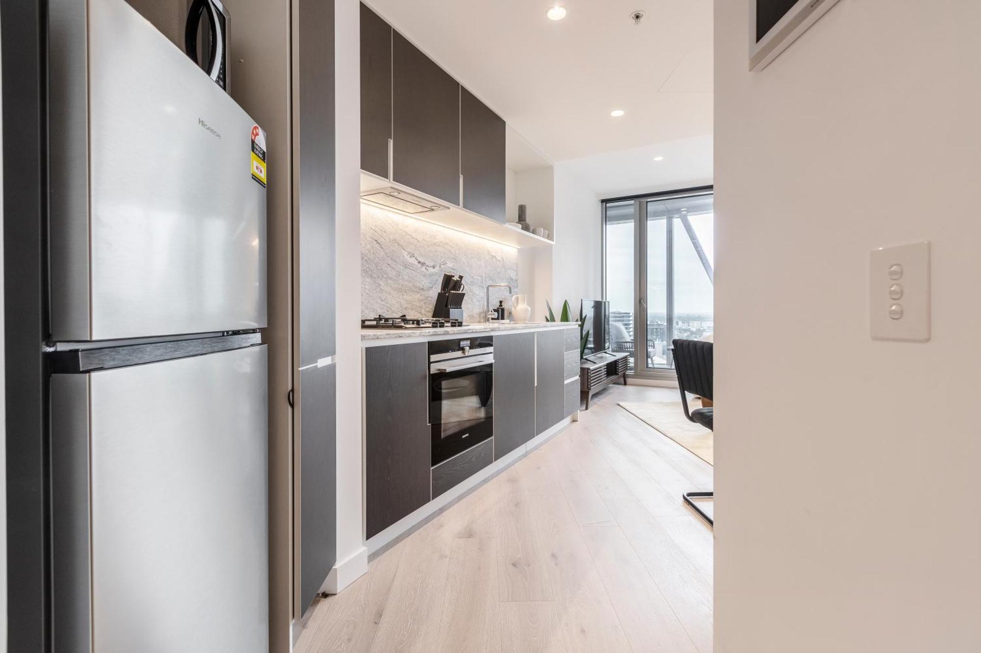 Apartment Contemporary Cbd Living From Level 23 At West Side