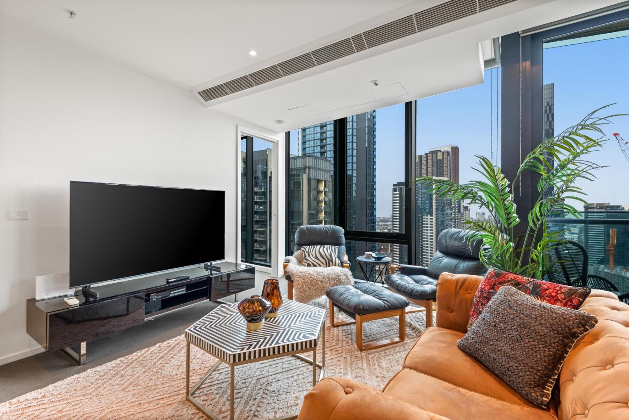 Panoramic Skyline Haven Apartment Melbourne
