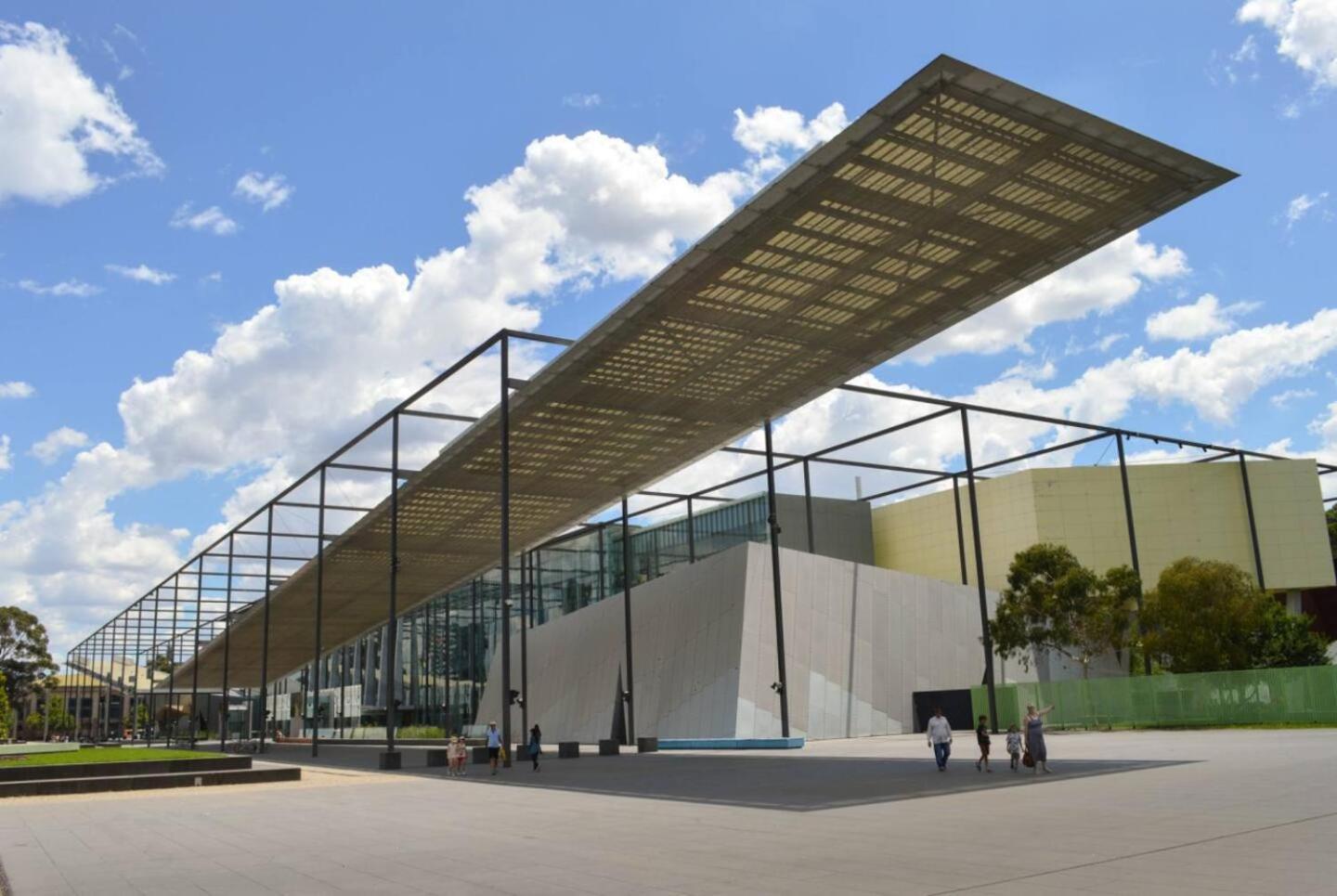 Modern, Elegant Oasis * Melbourne