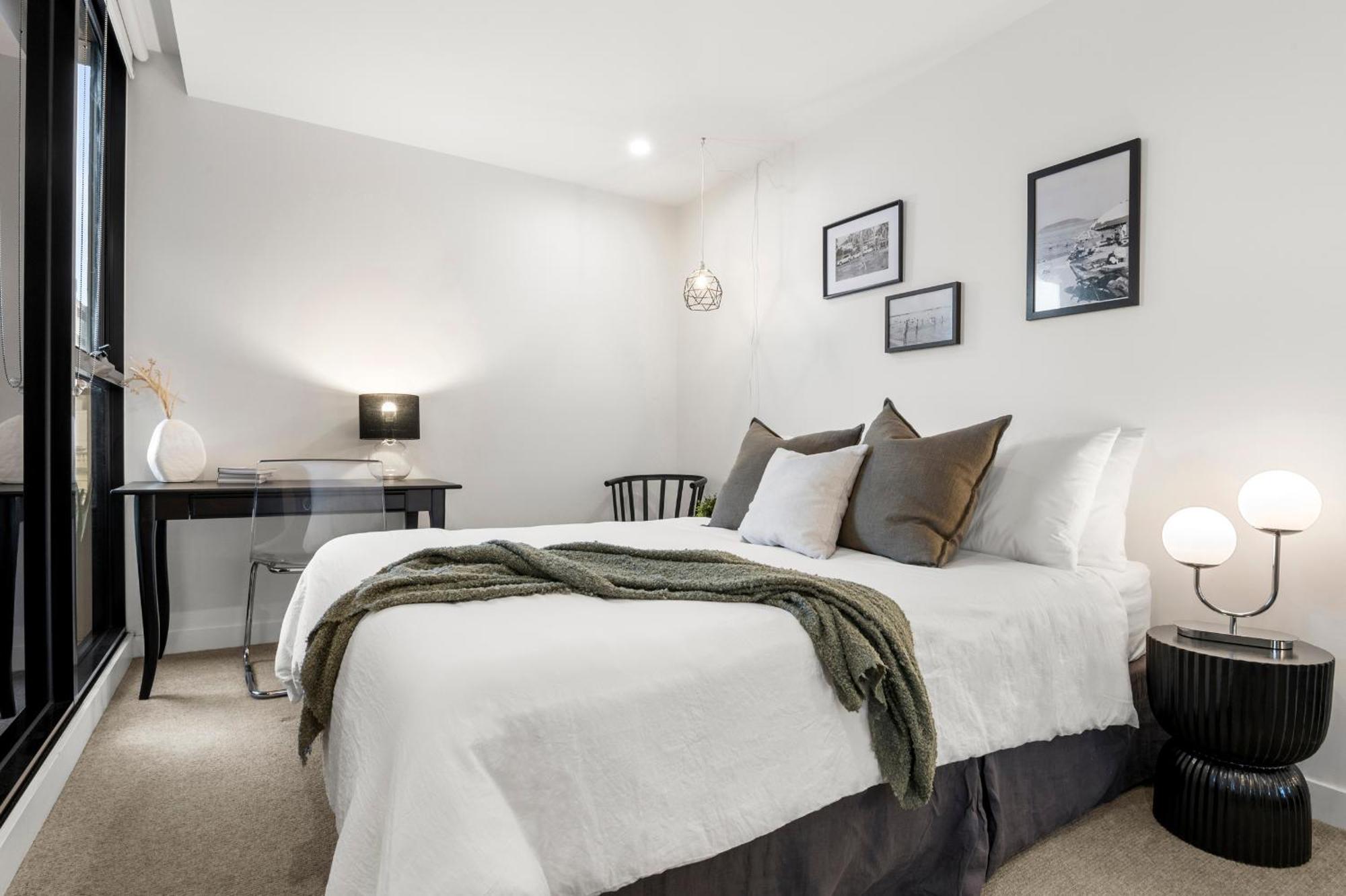 Modern, Elegant Oasis Apartment Melbourne