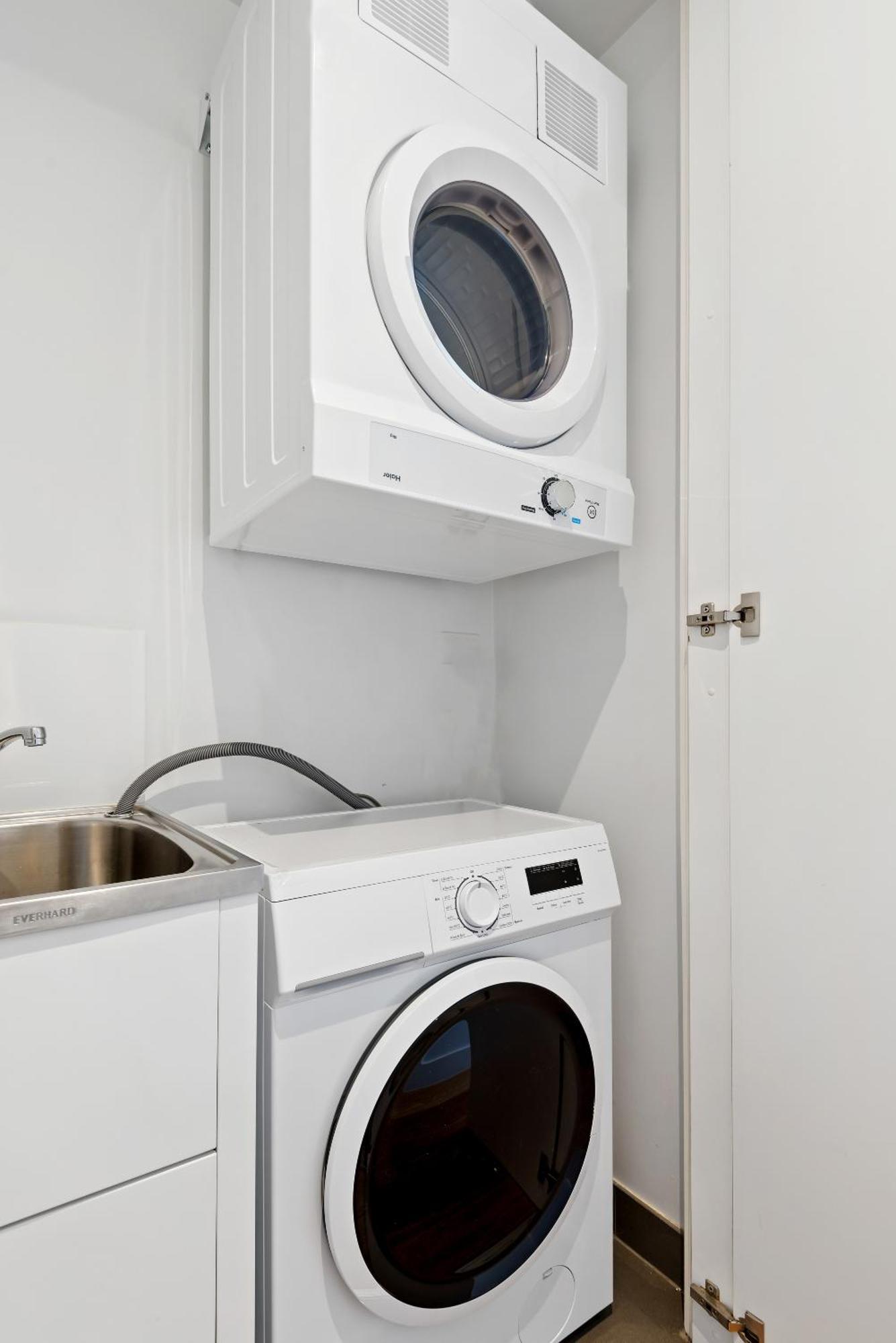 Apartment Bayside Living Close To The