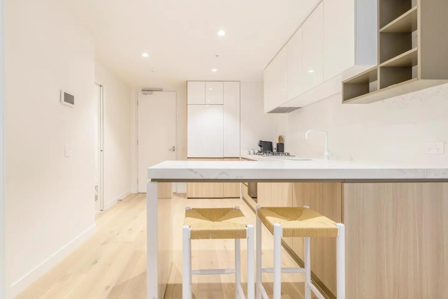 Apartment Effortless Minimalismcentral Southbank Apt Park