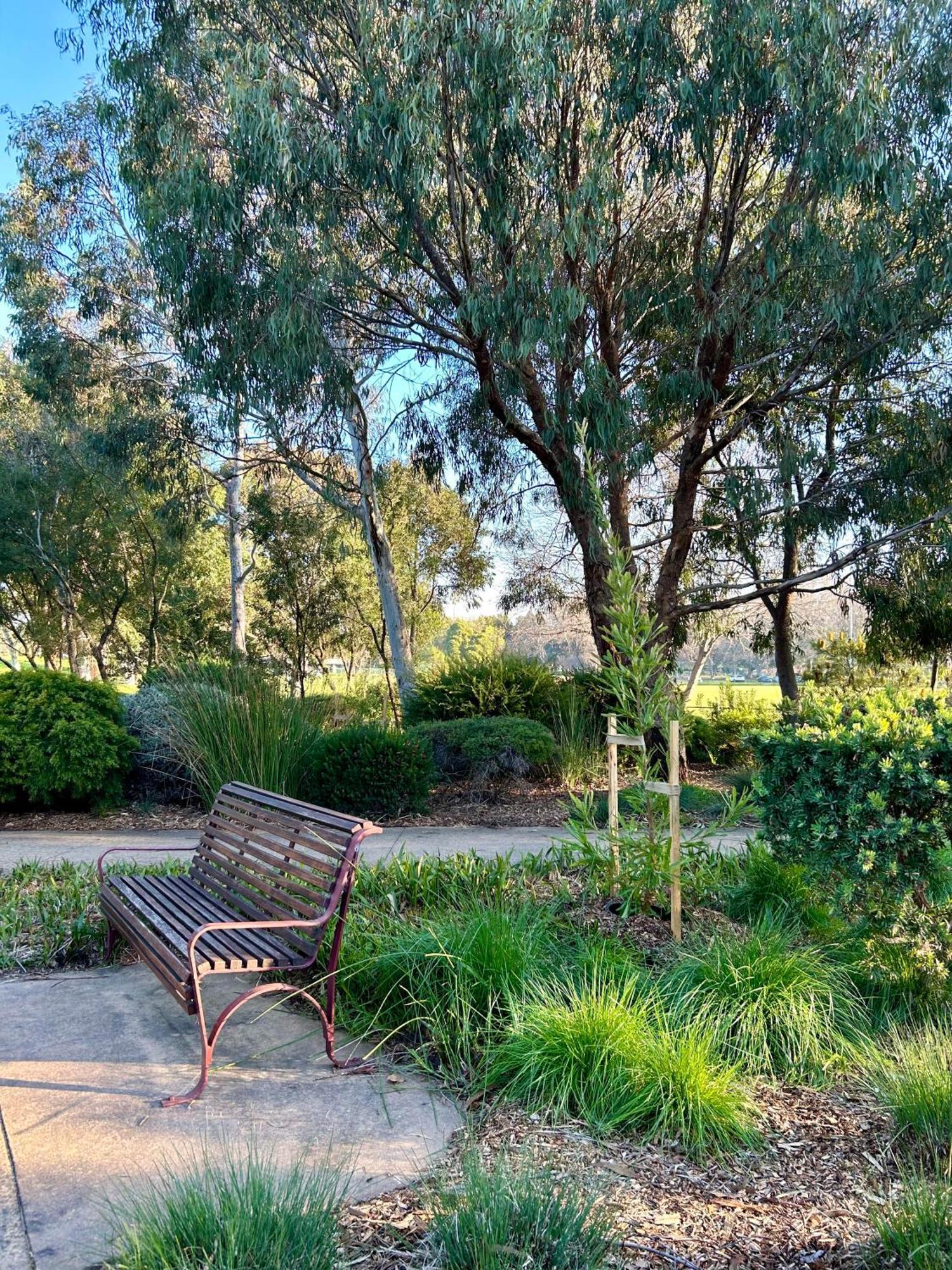 Park Life! Elegant & Sun-filled 2 Bed 2 Bath In Caulfield North