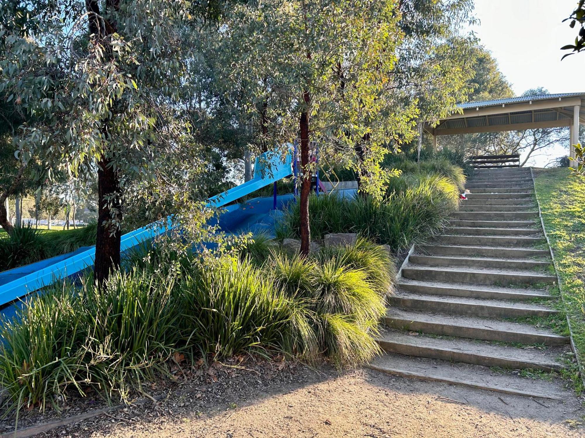 Apartment Park Life! Elegant & Sun-filled 2 Bed 2 Bath In Caulfield North Melbourne