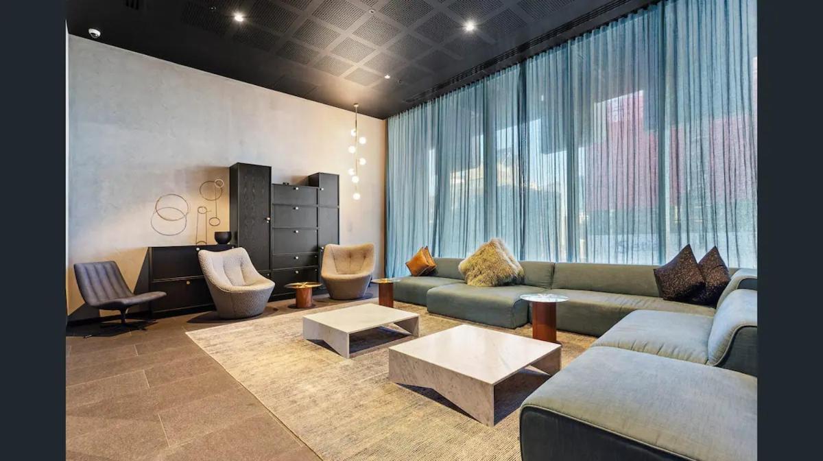 Apartment Luxury & Cosy In Cbd With Wi-fi & Parking