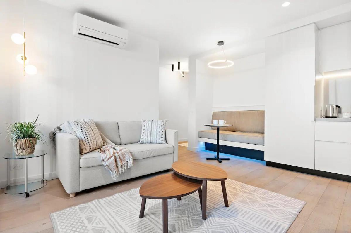 Luxury & Cosy In Cbd With Wi-fi & Parking *