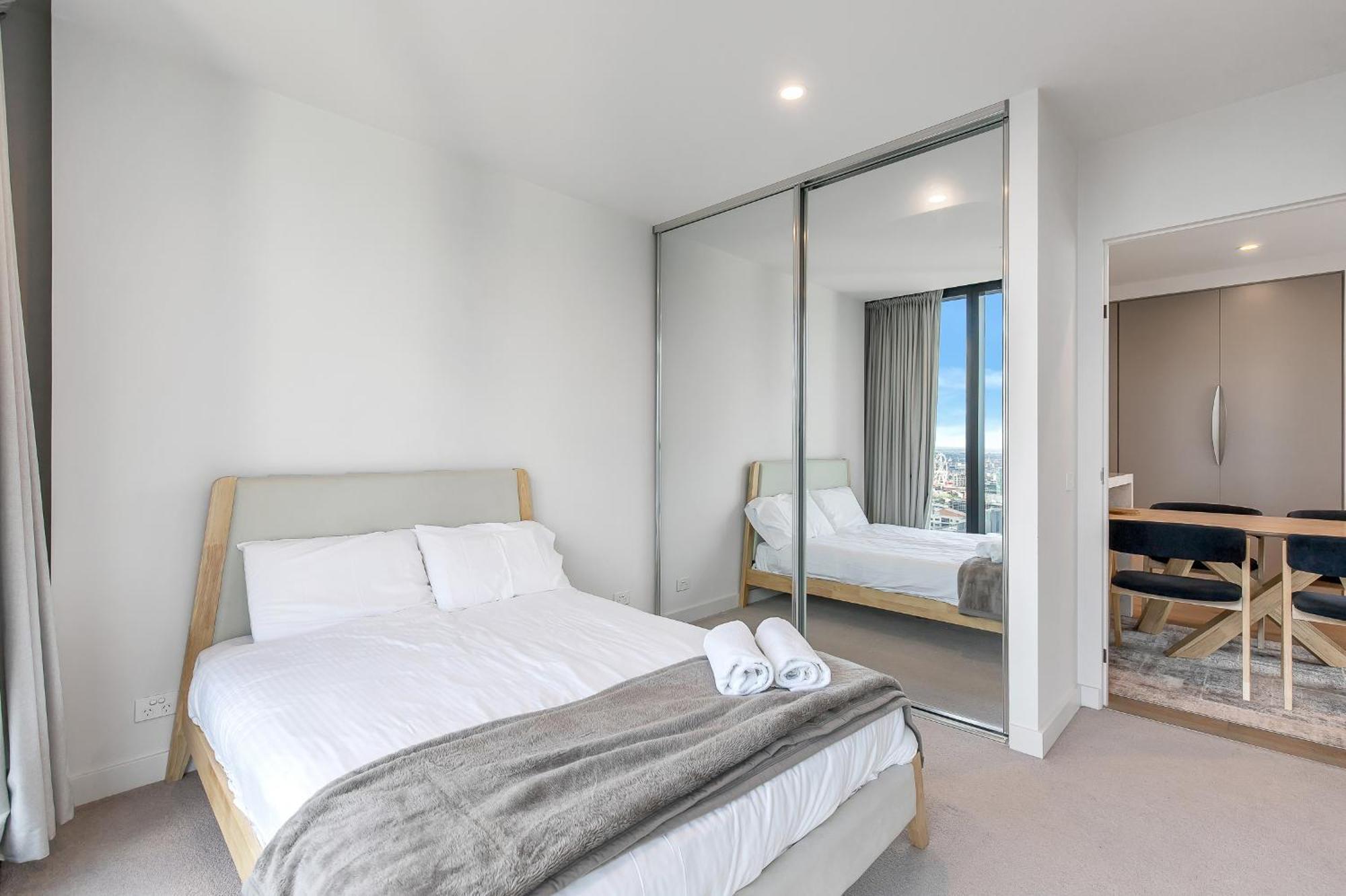 3br 2ba Chic With Parking
