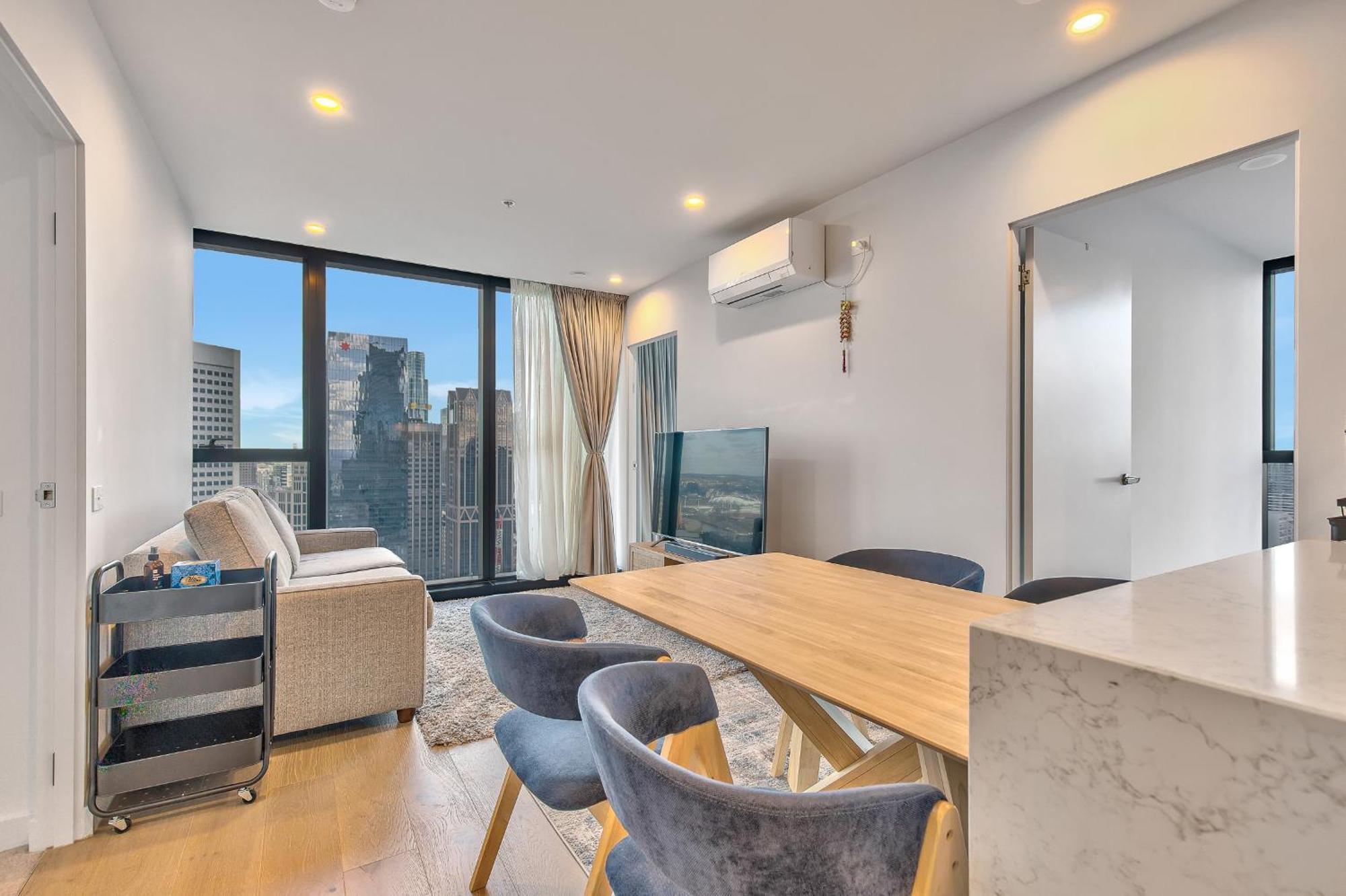 Apartment 3br 2ba Chic With Parking Melbourne