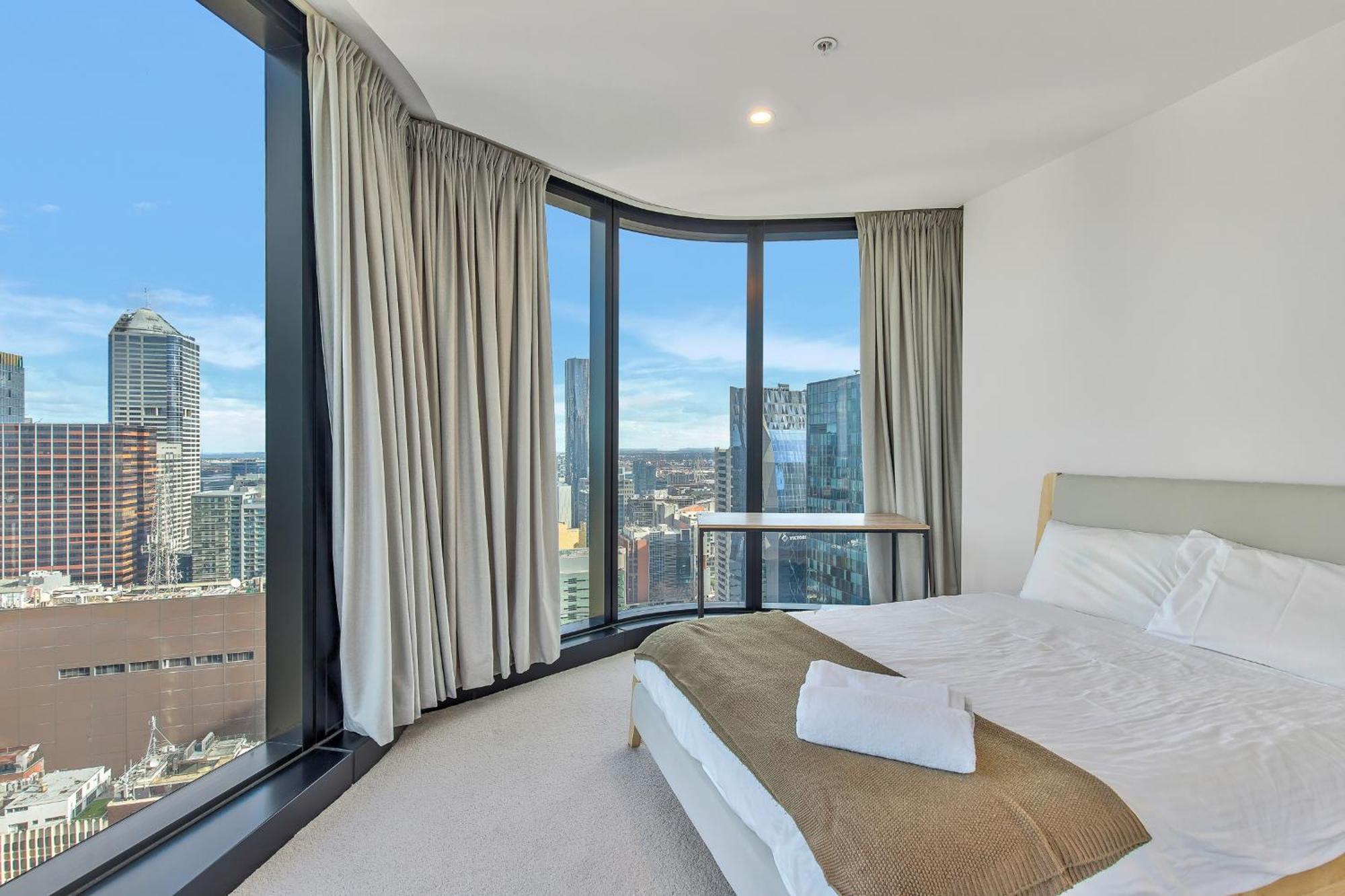 3br 2ba Chic With Parking