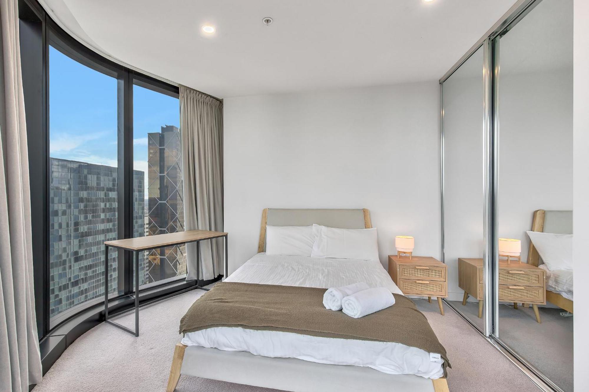 Apartment 3br 2ba Chic With Parking Melbourne