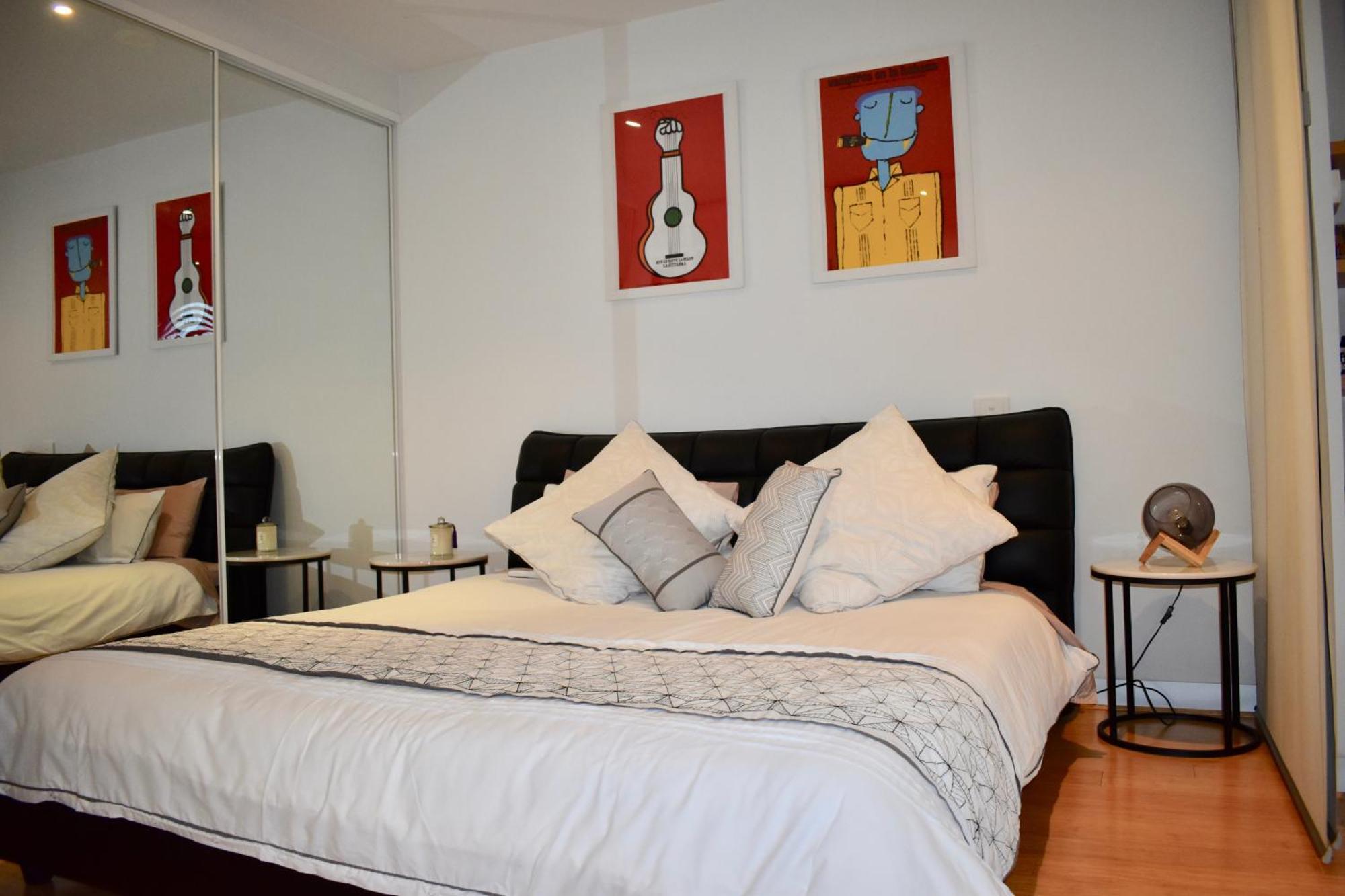 Spacious 1 Bedroom In The Heart Of Melbourne's Cbd