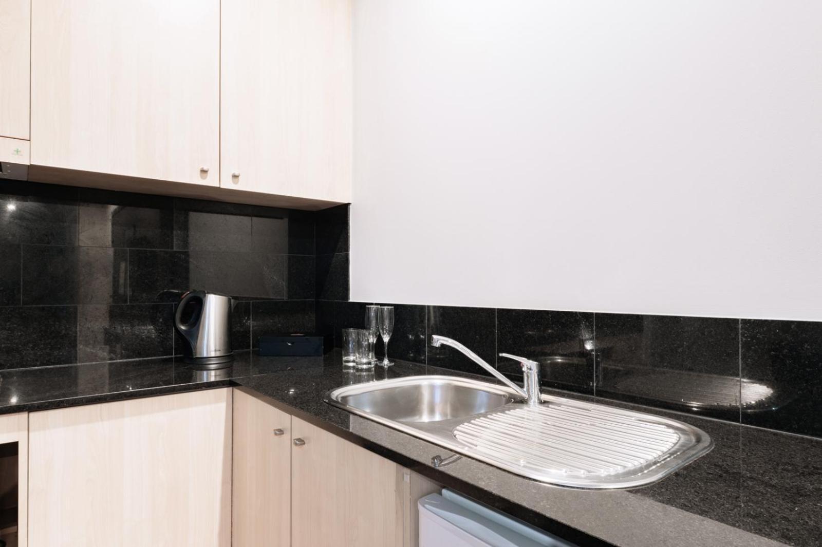 Apartment Chic 1-bedroom In Cbd Melbourne