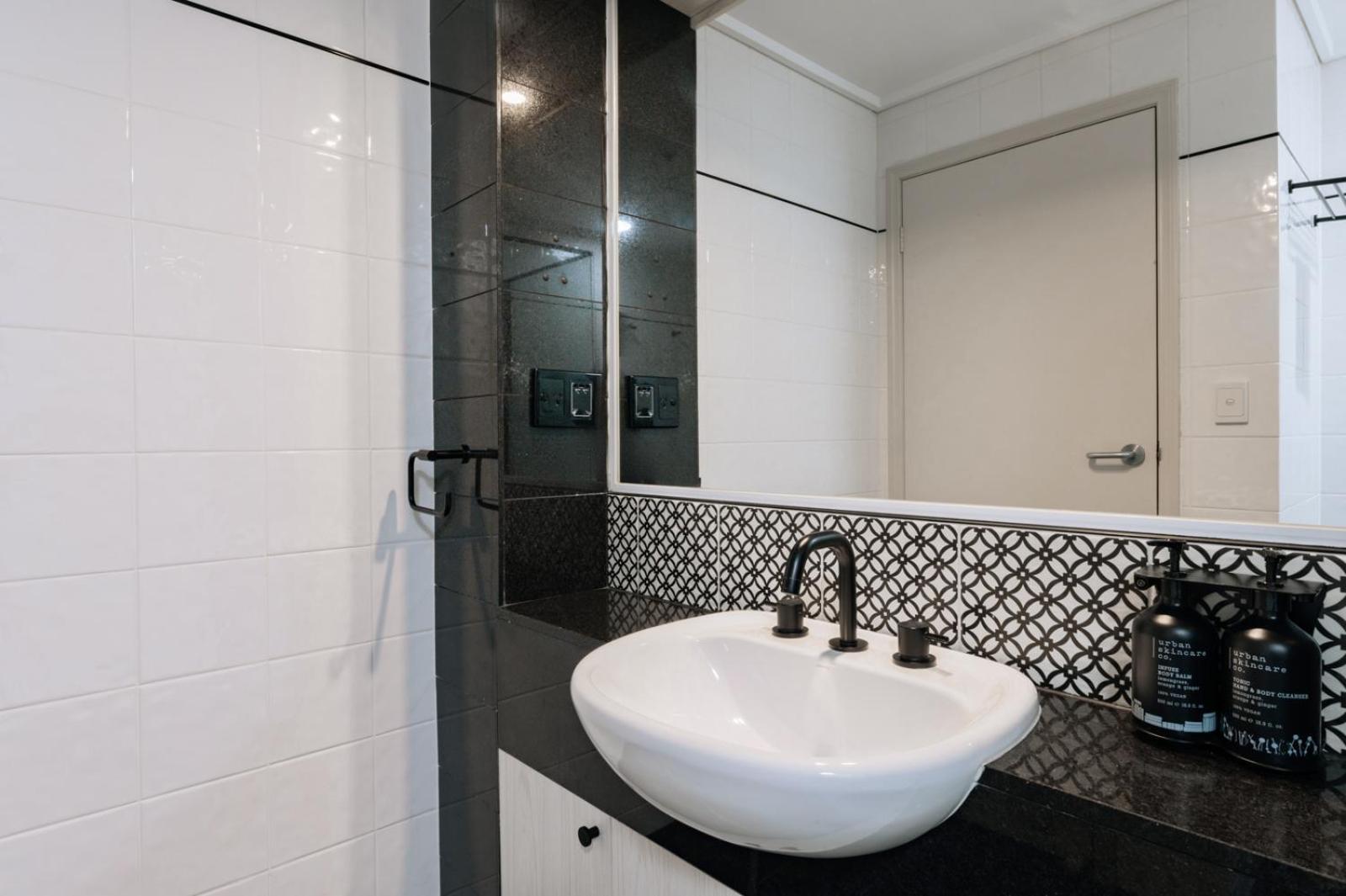 Apartment Chic 1-bedroom In Cbd
