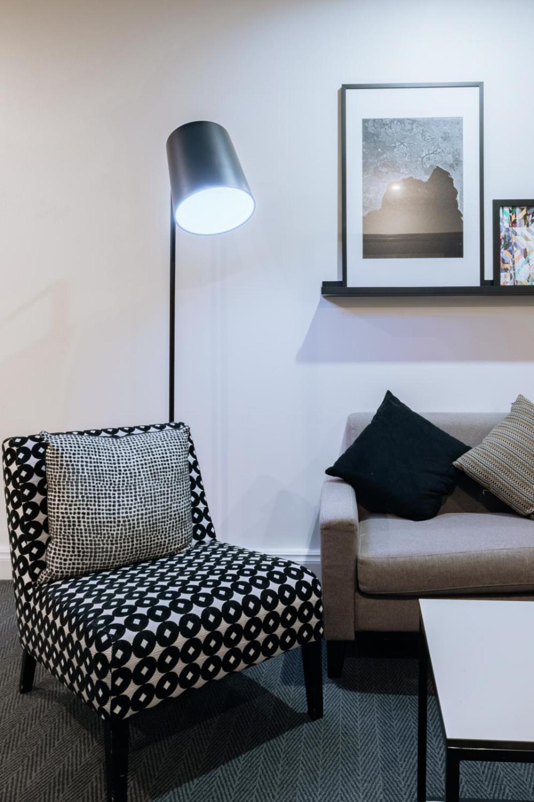 Chic 1-bedroom In Cbd Apartment *