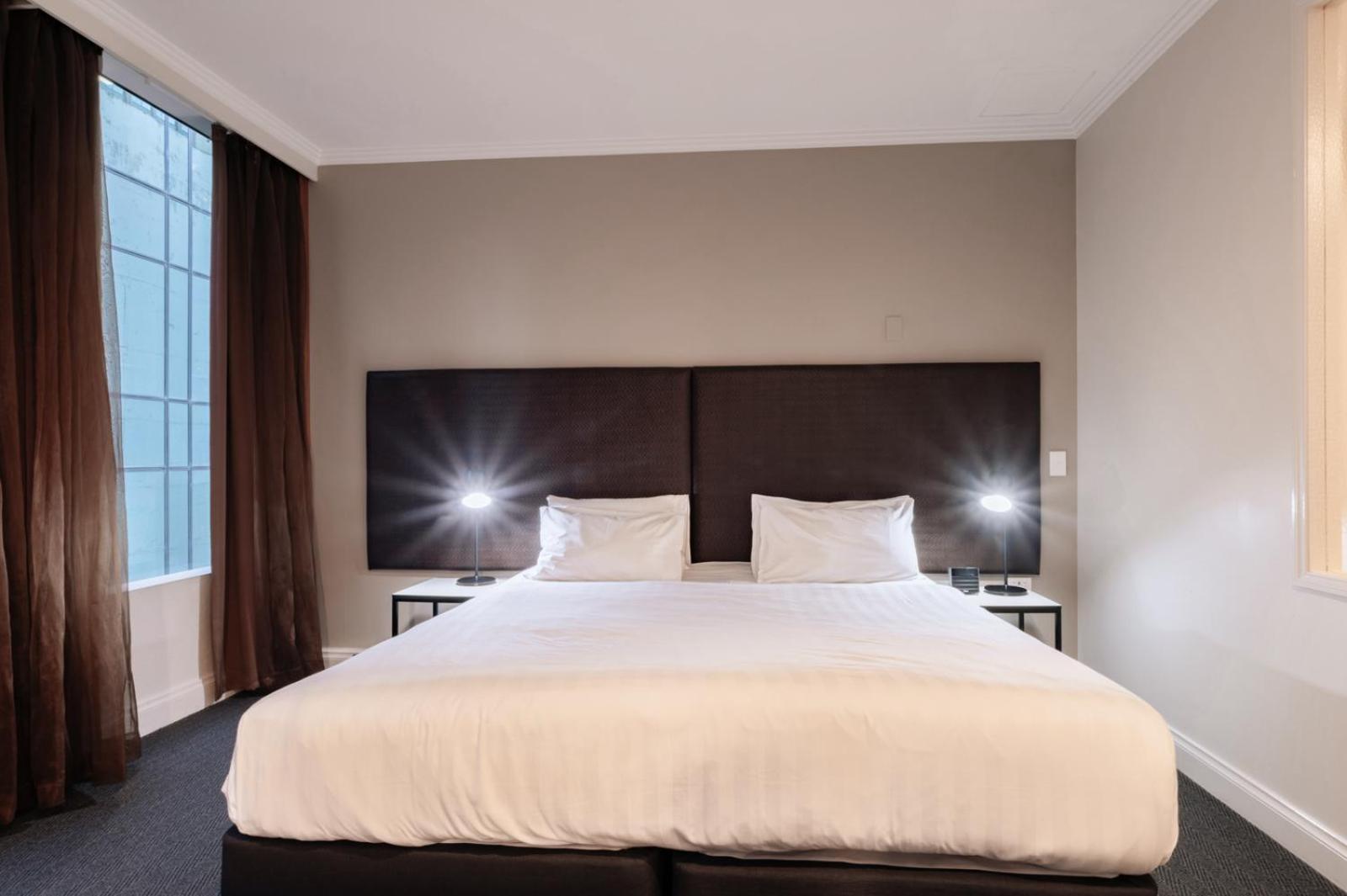 Chic 1-bedroom In Cbd *