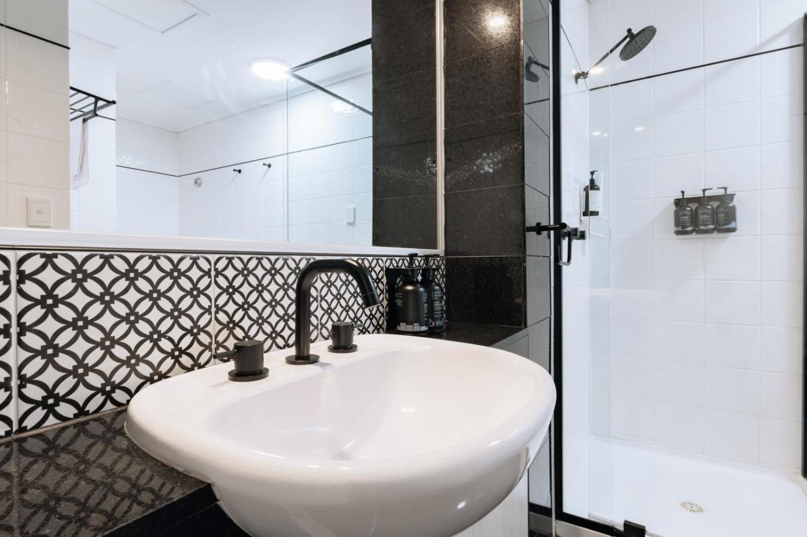 Apartment Chic 1-bedroom In Cbd *