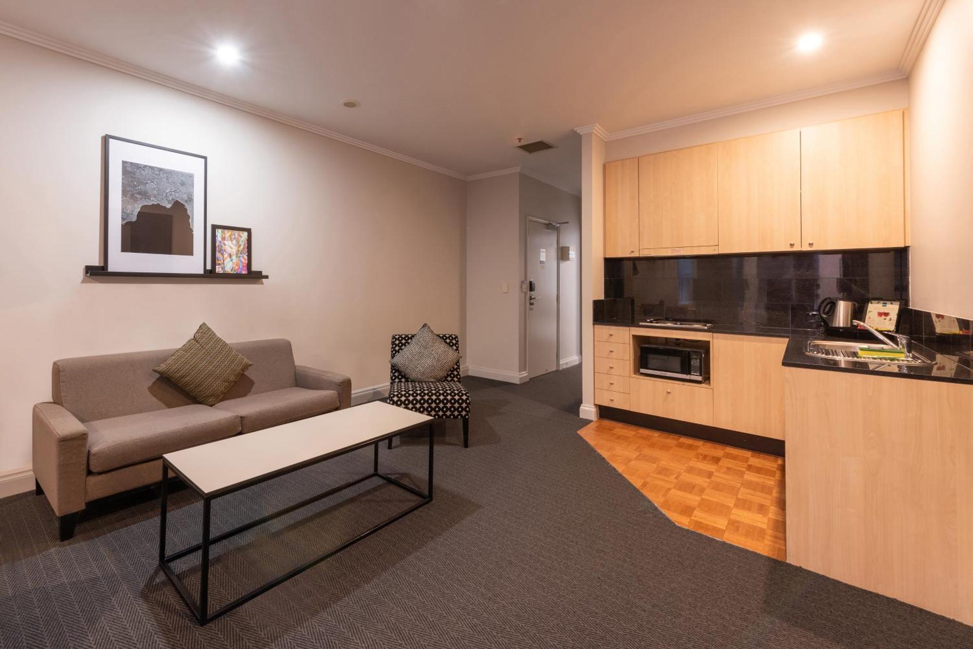 Chic 1-bedroom In Cbd Melbourne