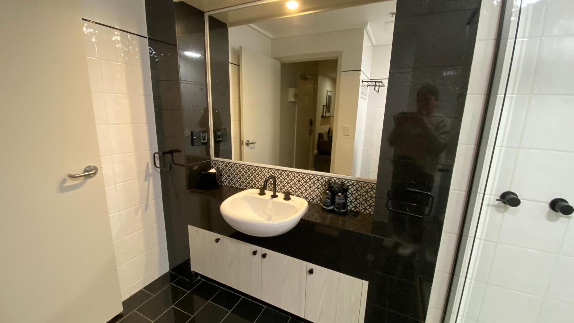 Apartment Chic 1-bedroom In Cbd Melbourne