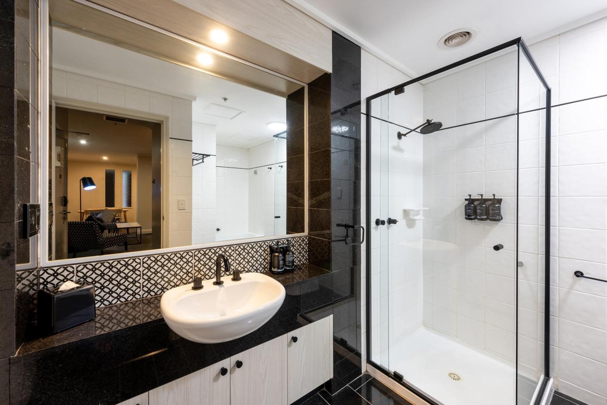 Apartment Chic 1-bedroom In Cbd Melbourne