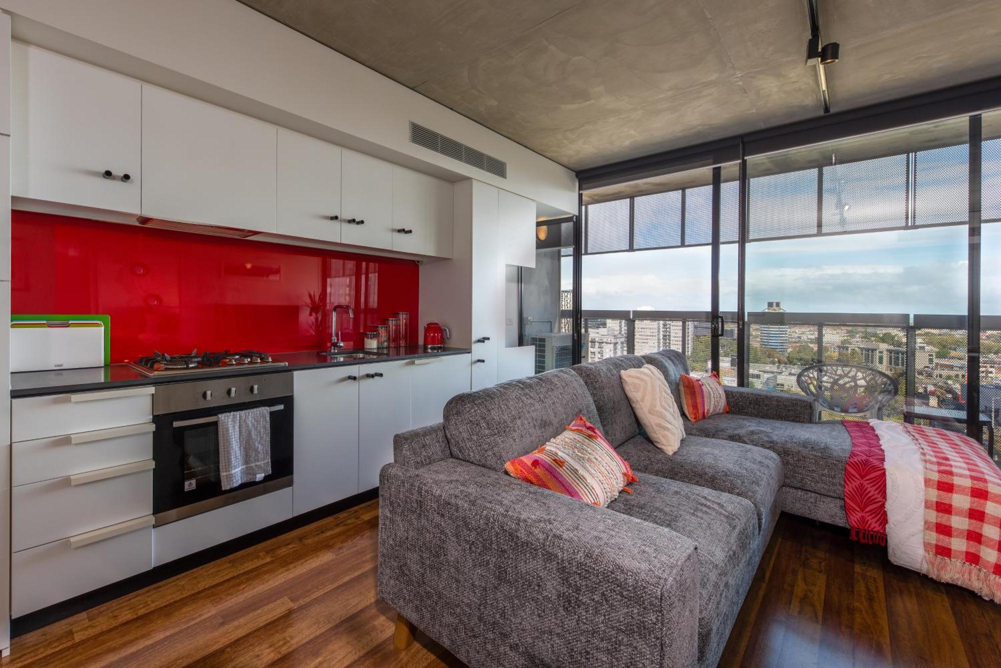 Stylish 2-bed In Southbank With Parking Apartment