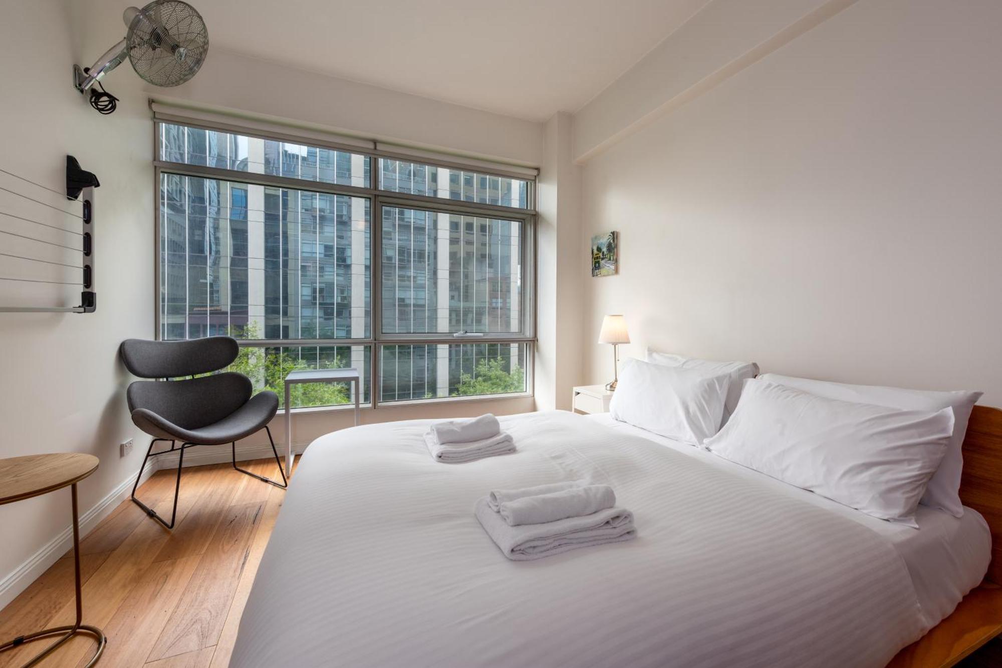 In The Heart Of Cbd! Apartment *